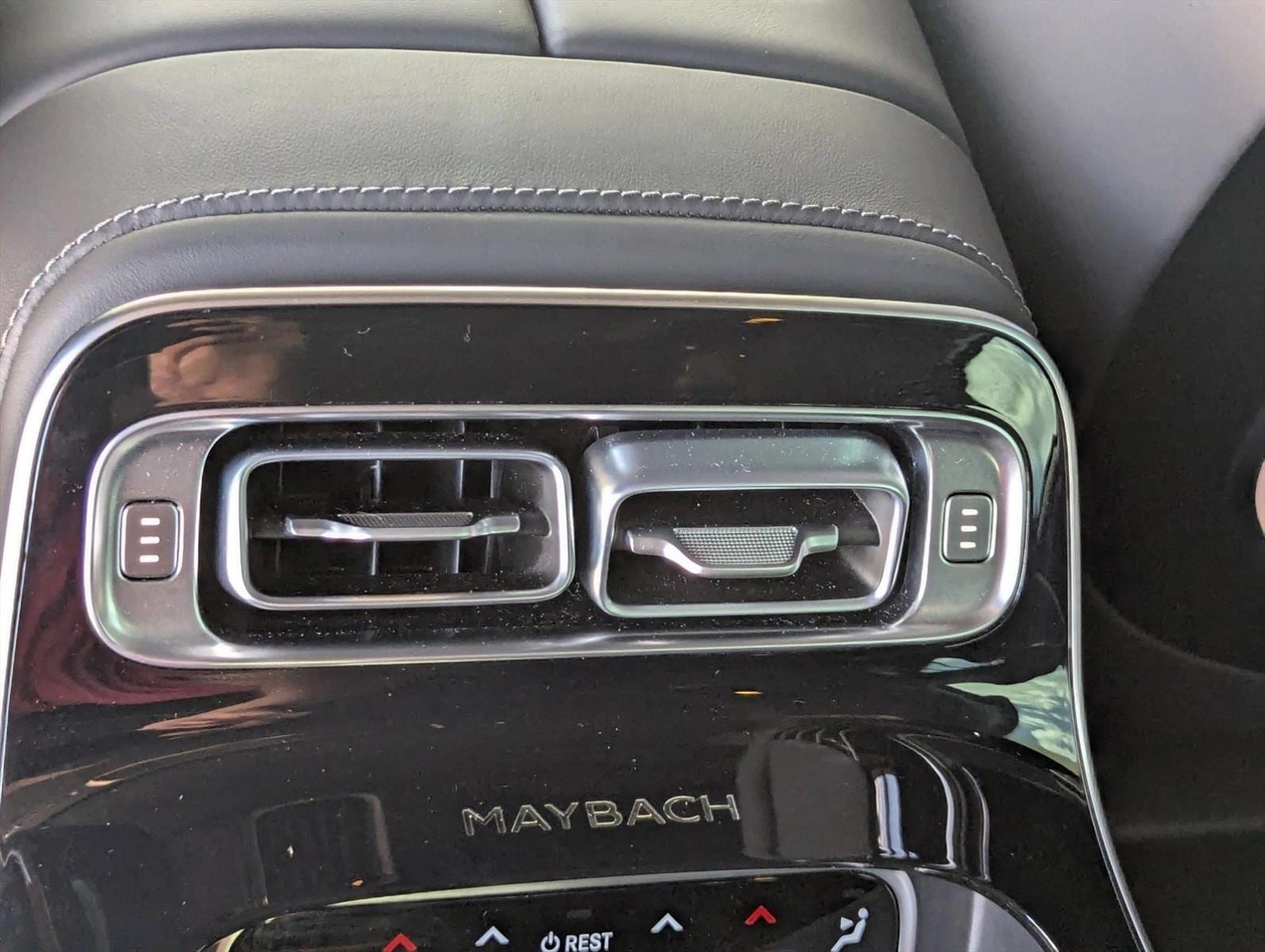 2024 Mercedes-Benz S-Class Maybach - Photo 19