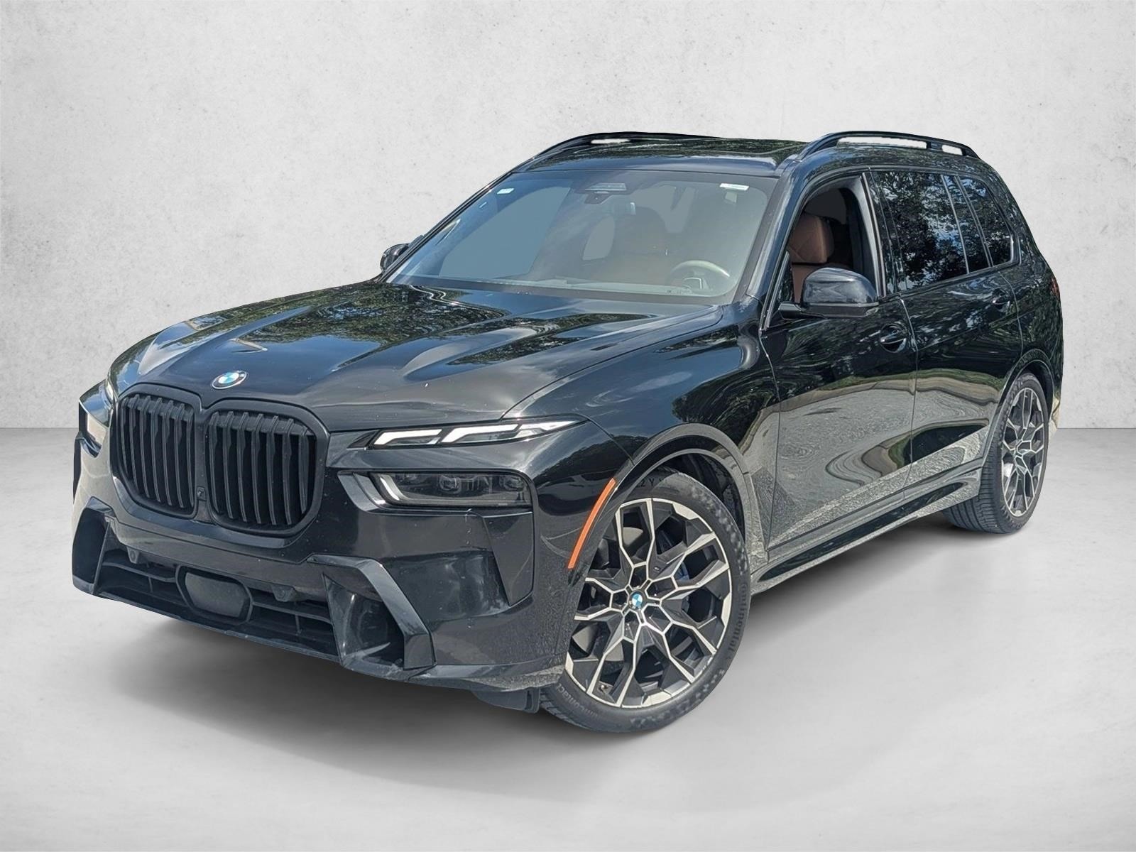 2023 BMW X7 xDrive40i's photo