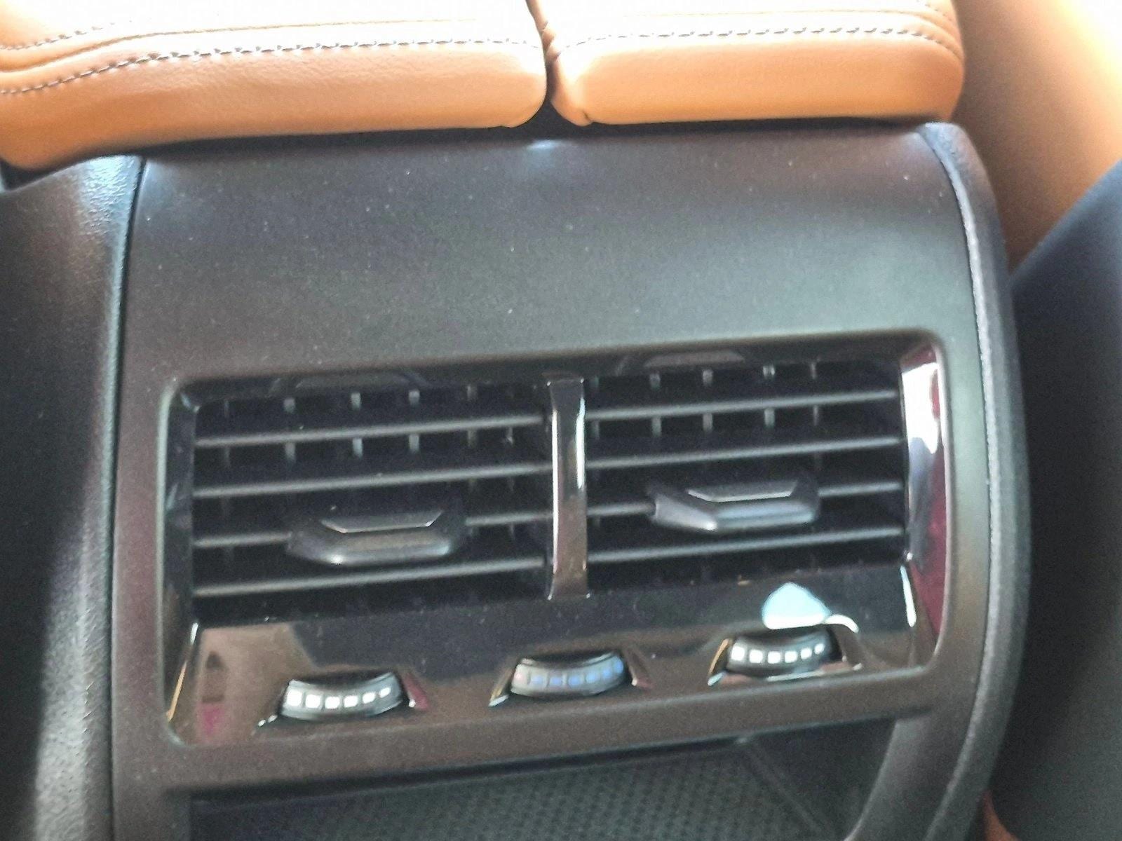 2026 BMW X5 50e - Photo 15