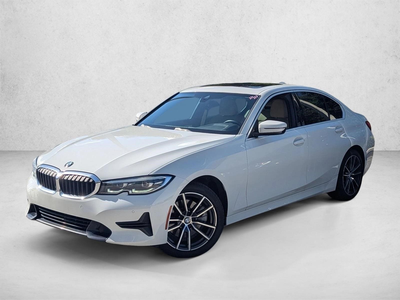 2020 BMW 3 Series 330i's photo