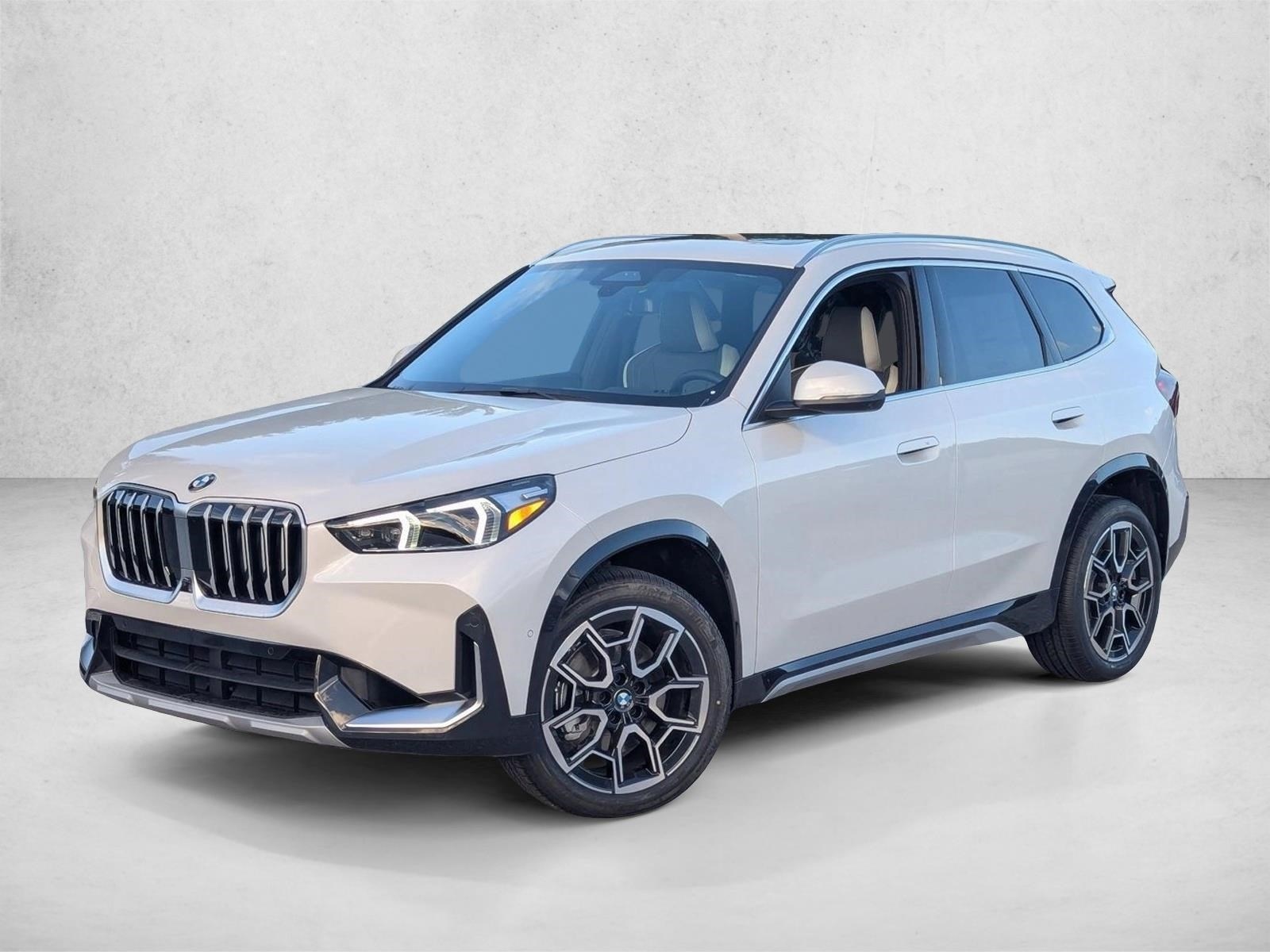 2026 BMW X1 28i's photo
