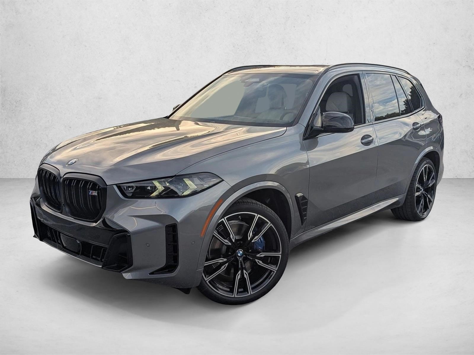 2026 BMW X5 M60i's photo