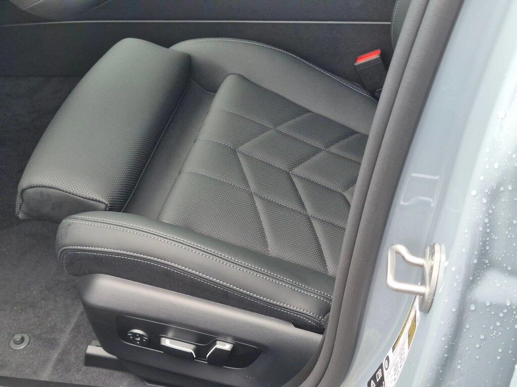 New 2027 BMW 530i xDrive Sedan