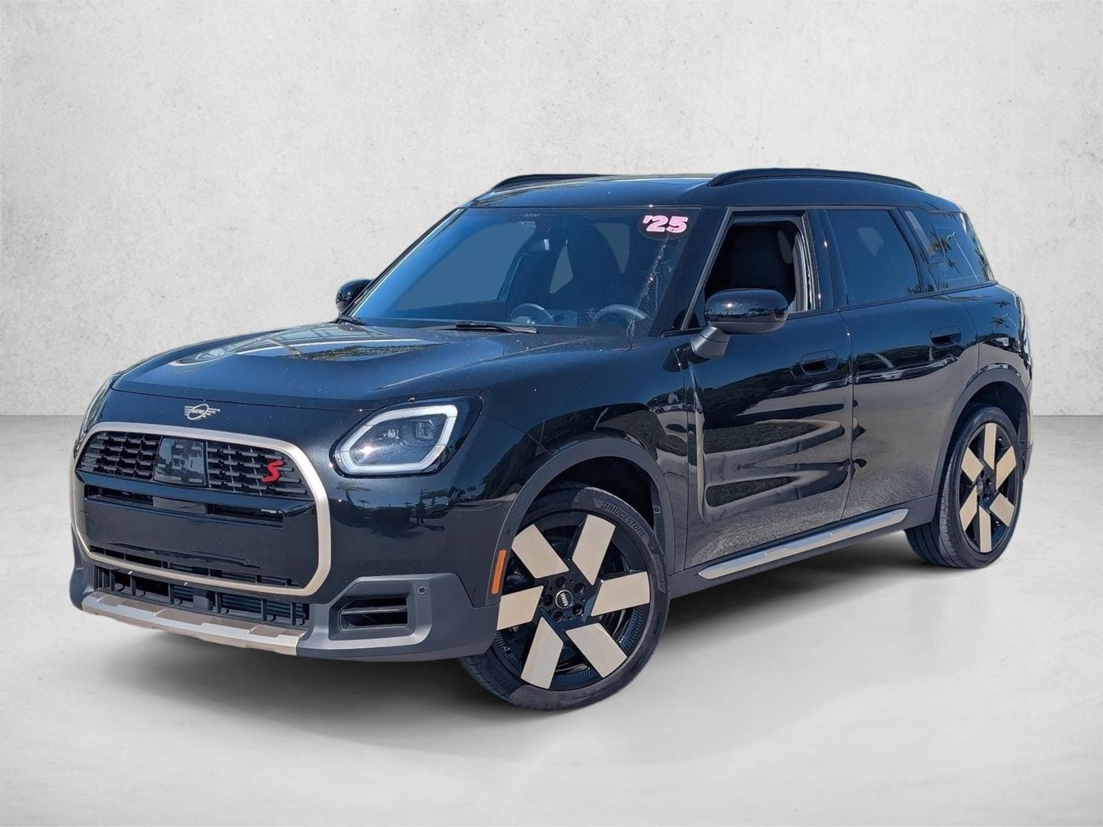 2025 MINI Countryman S's photo