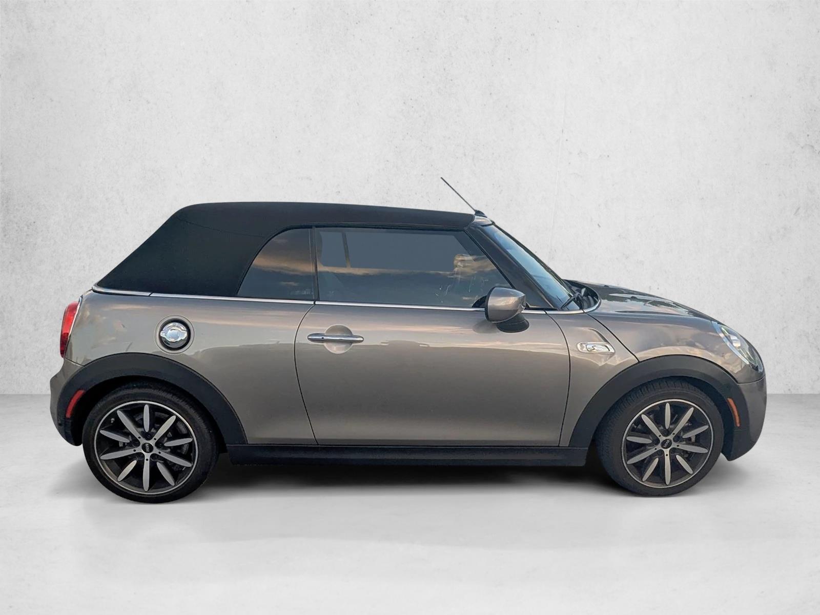 2020 Mini Cooper Convertible S photo 4