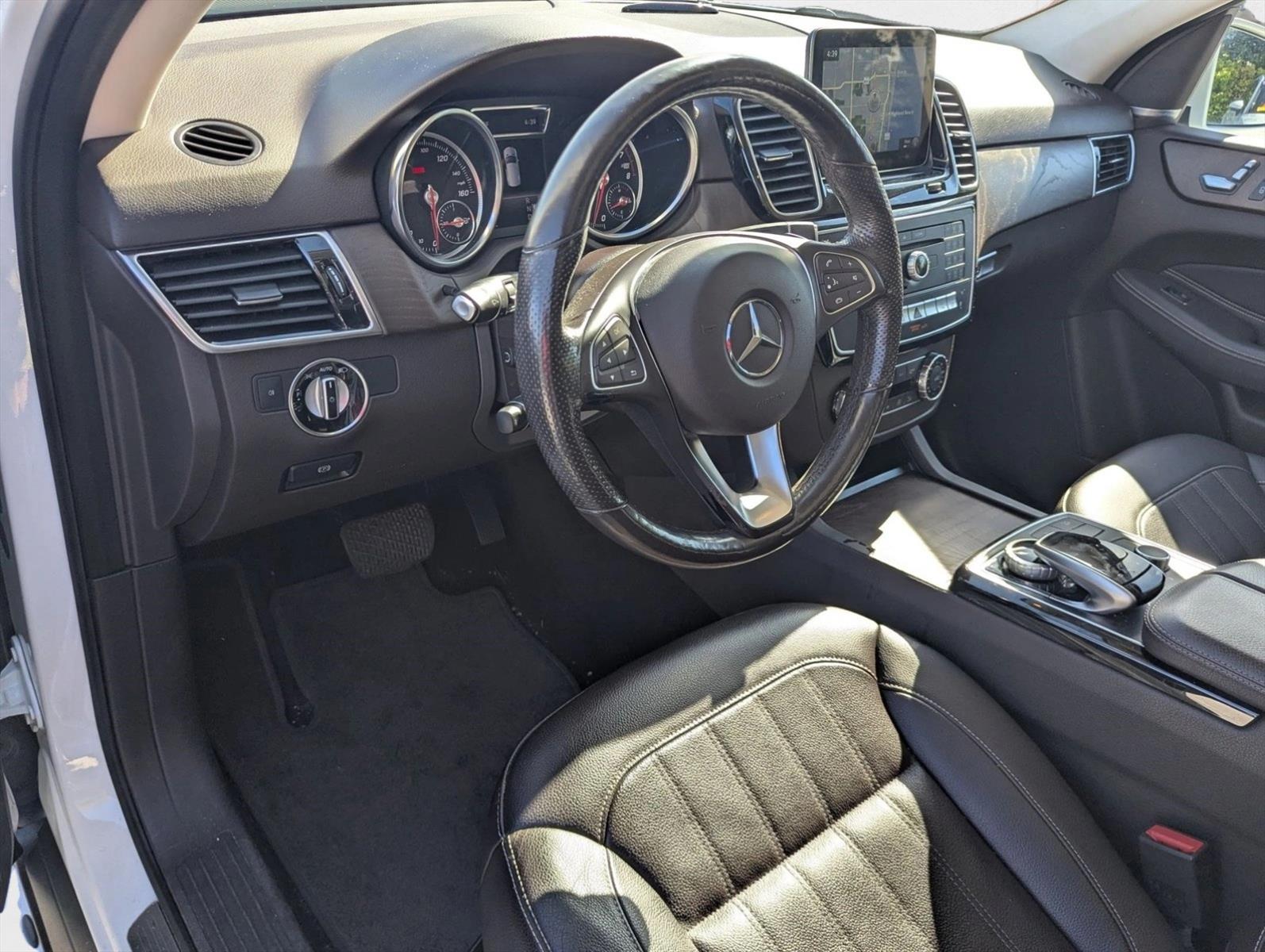 2018 Mercedes Benz GLE 350 4MATIC photo 4