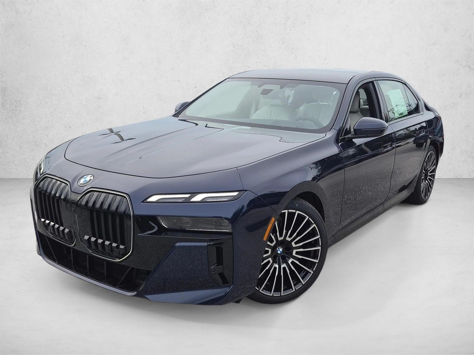 2026 7 Series 740i