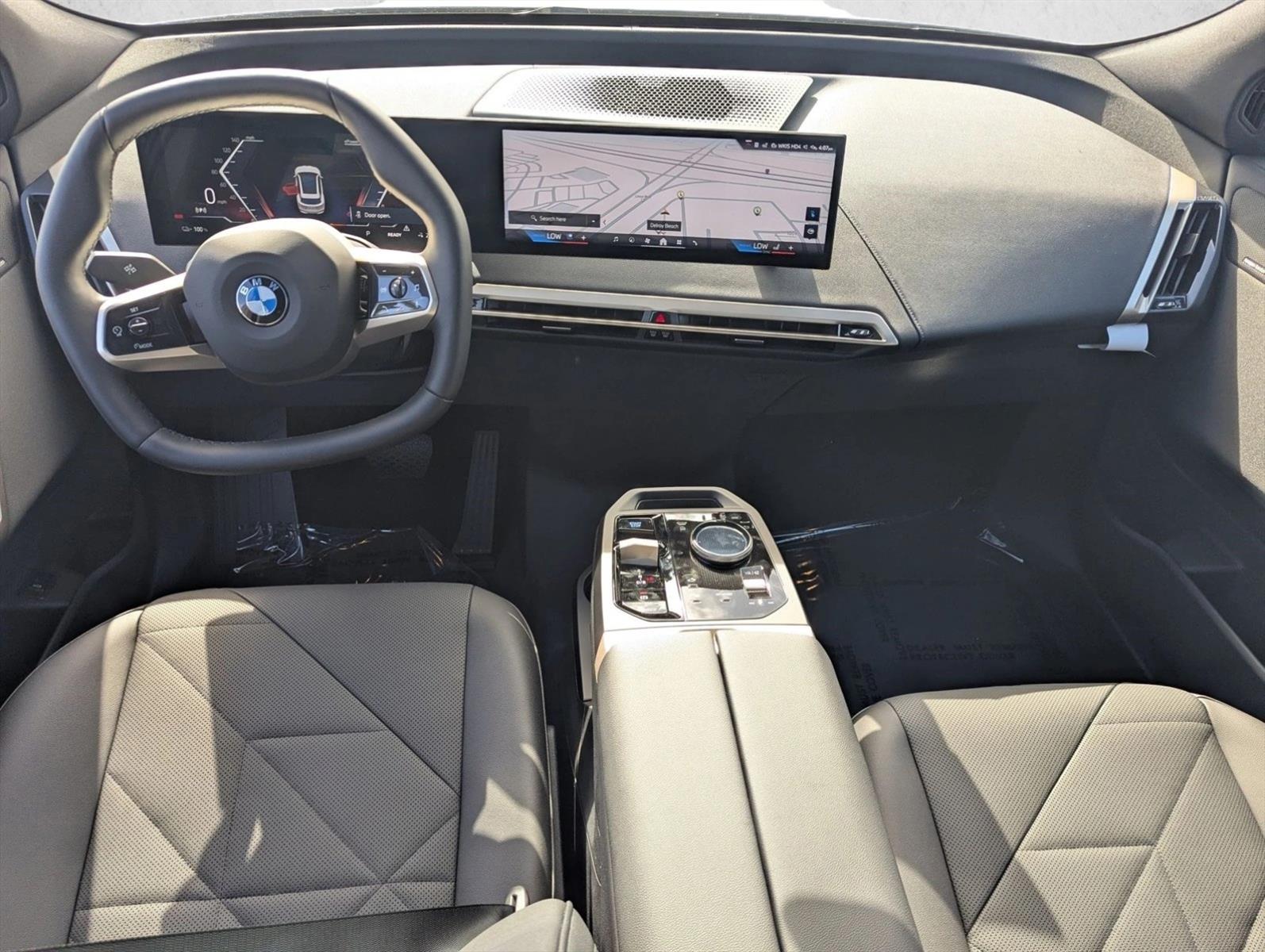 2026 BMW iX 60 - Photo 14