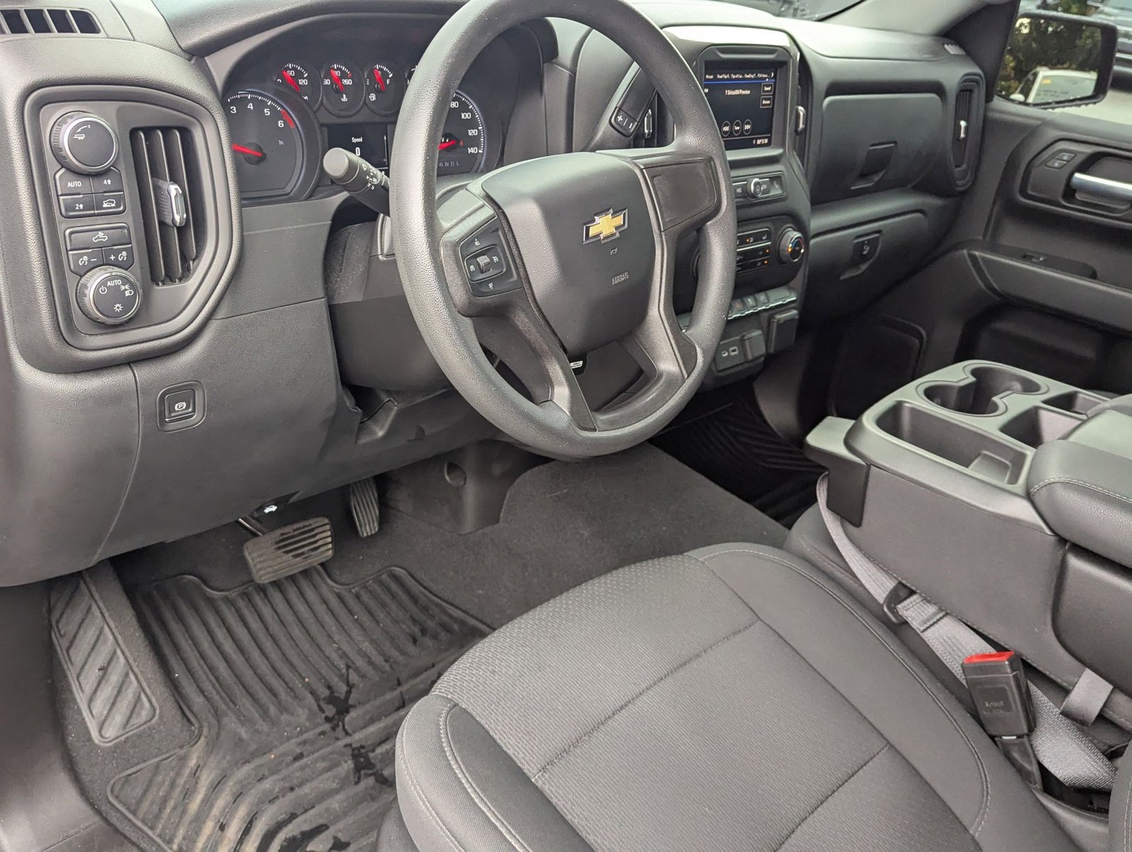 2021 Chevrolet Silverado 1500 Custom photo 4