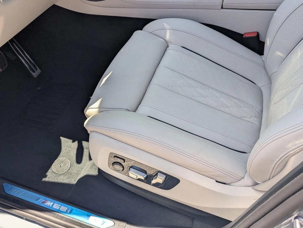 New 2026 BMW X5 M60i SUV