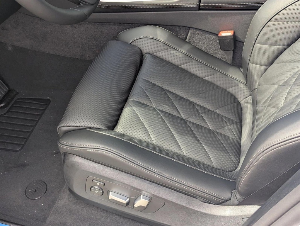 New 2026 BMW X5 xDrive40i SUV