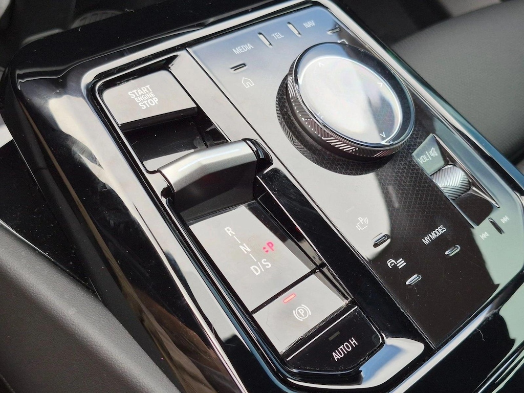 Certified 2024 BMW 530i xDrive Sedan