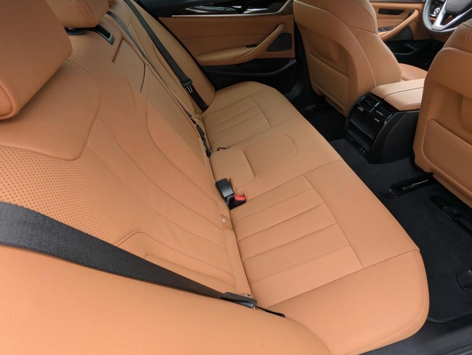 2023 BMW 5 Series 530i - Photo 21