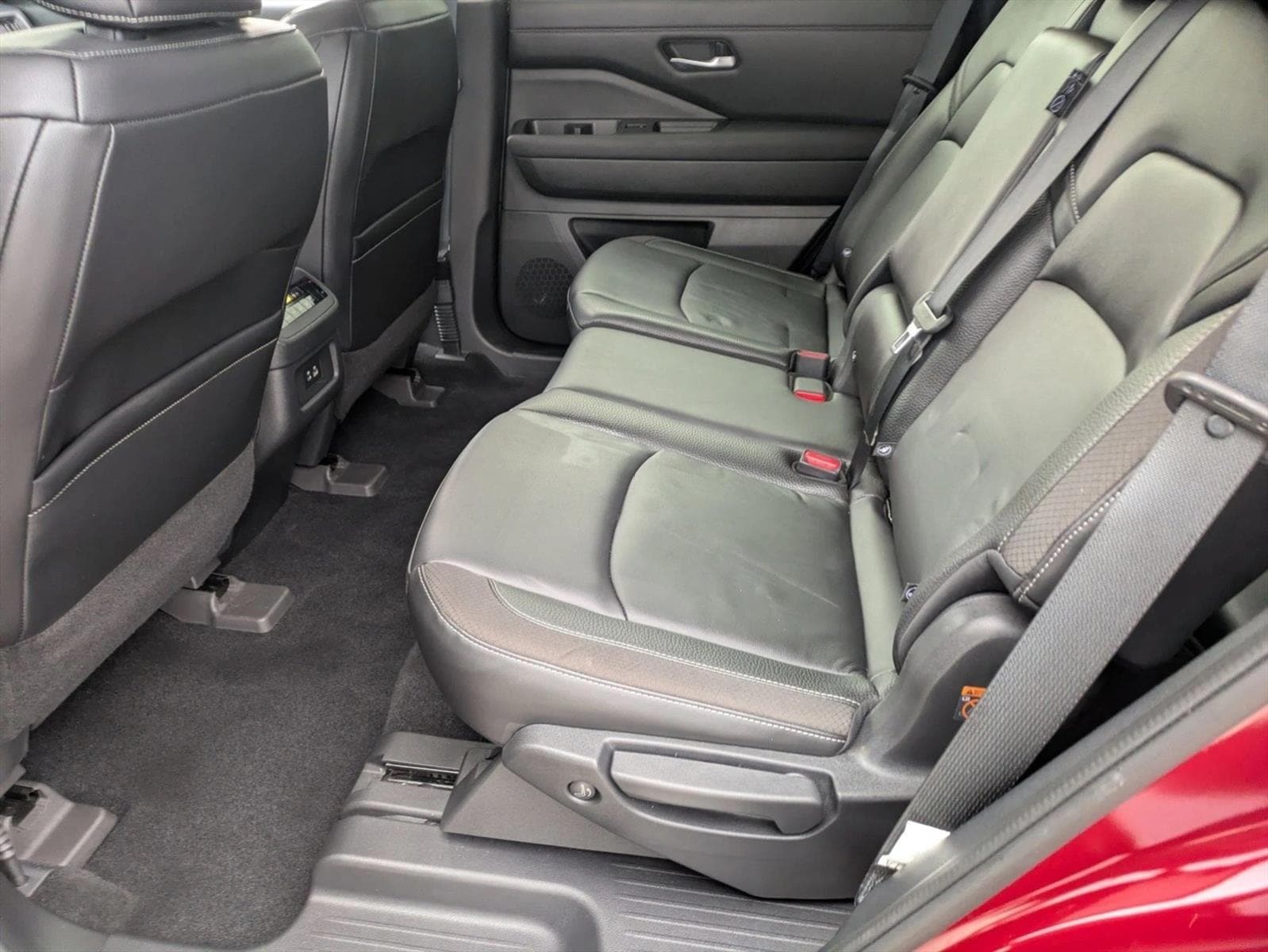 2022 Nissan Pathfinder SL - Photo 17