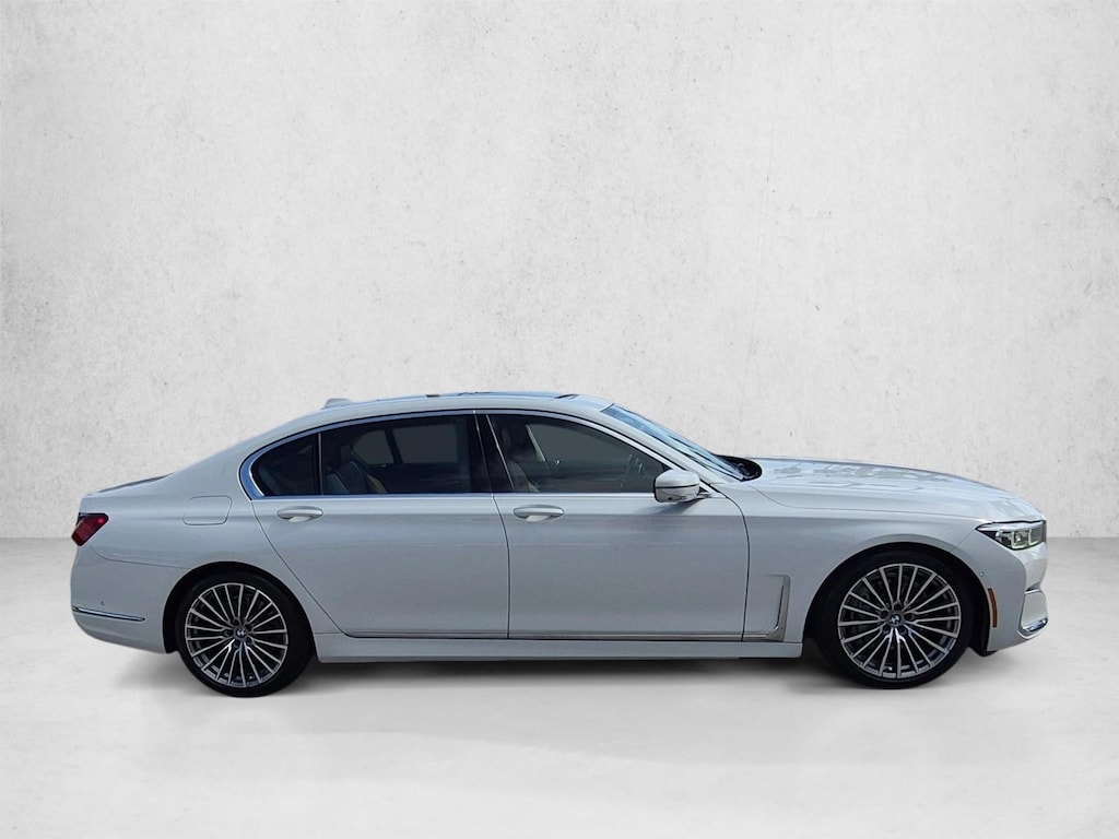 Used 2022 BMW 740i Sedan