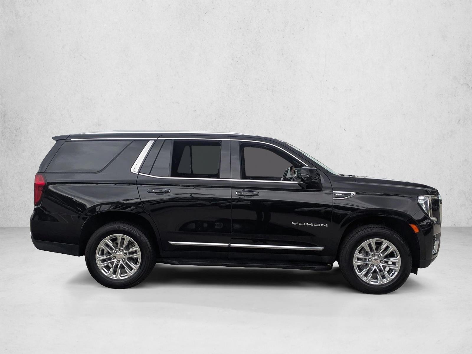 2021 GMC Yukon SLT - Photo 4