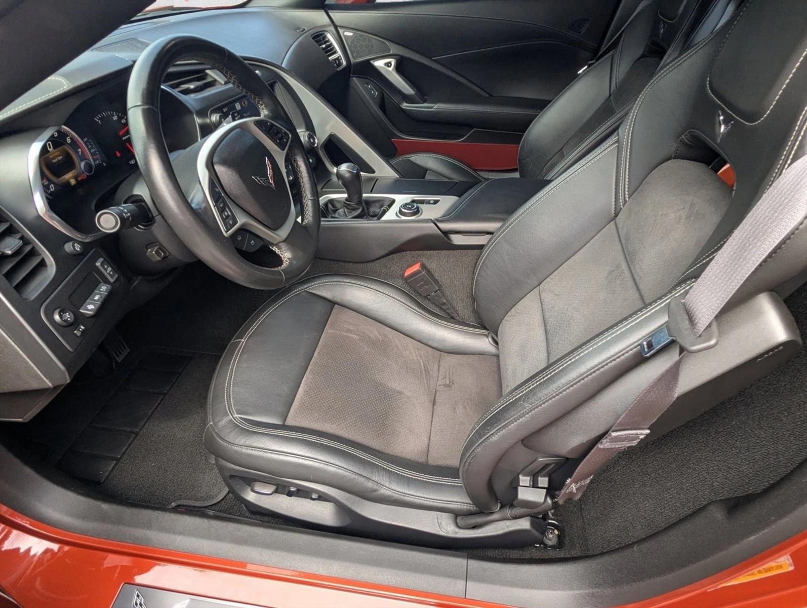 2015 Chevrolet Corvette Base - Photo 15