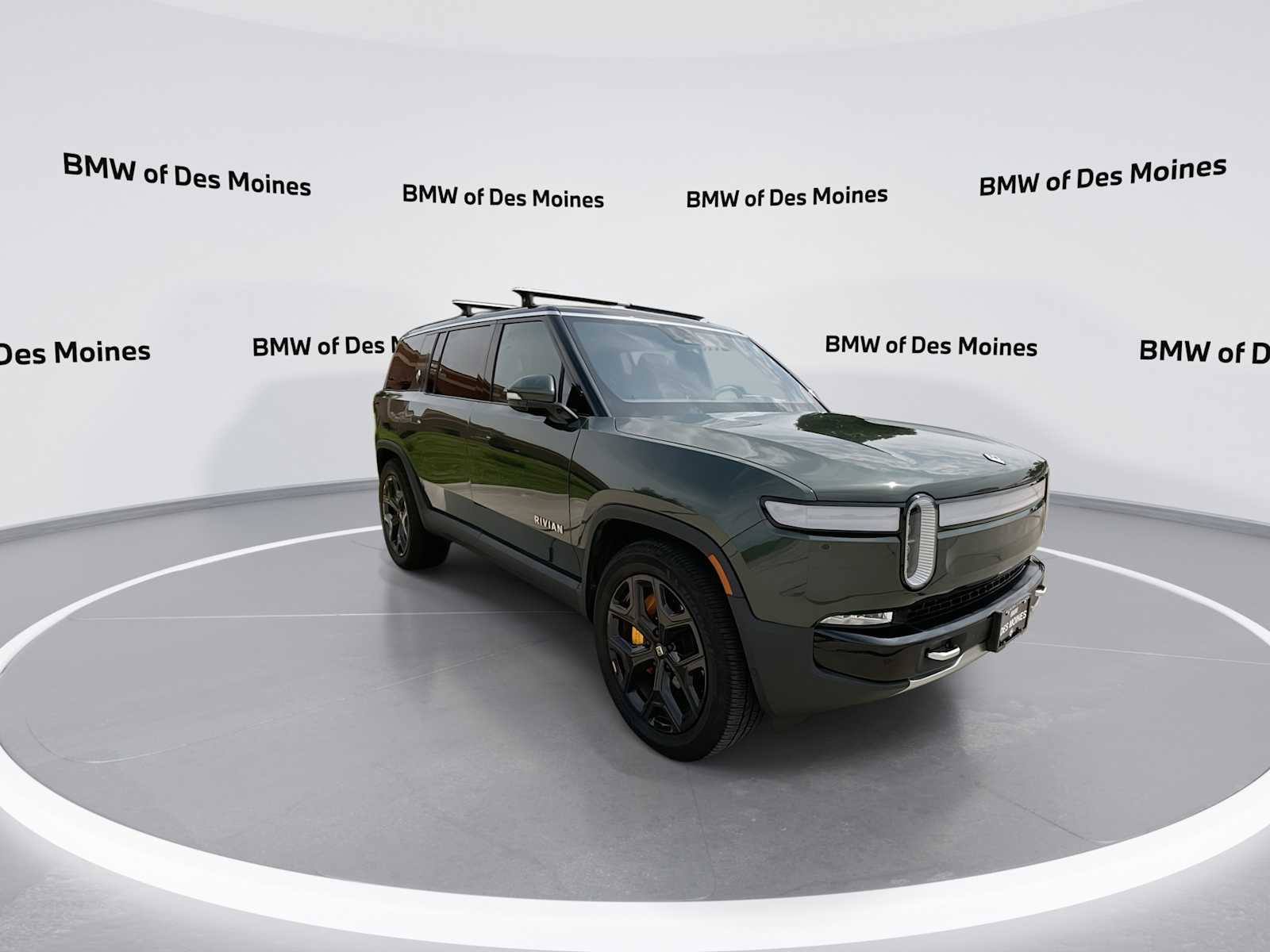 Thumbnail: 2023 Rivian R1S - 2