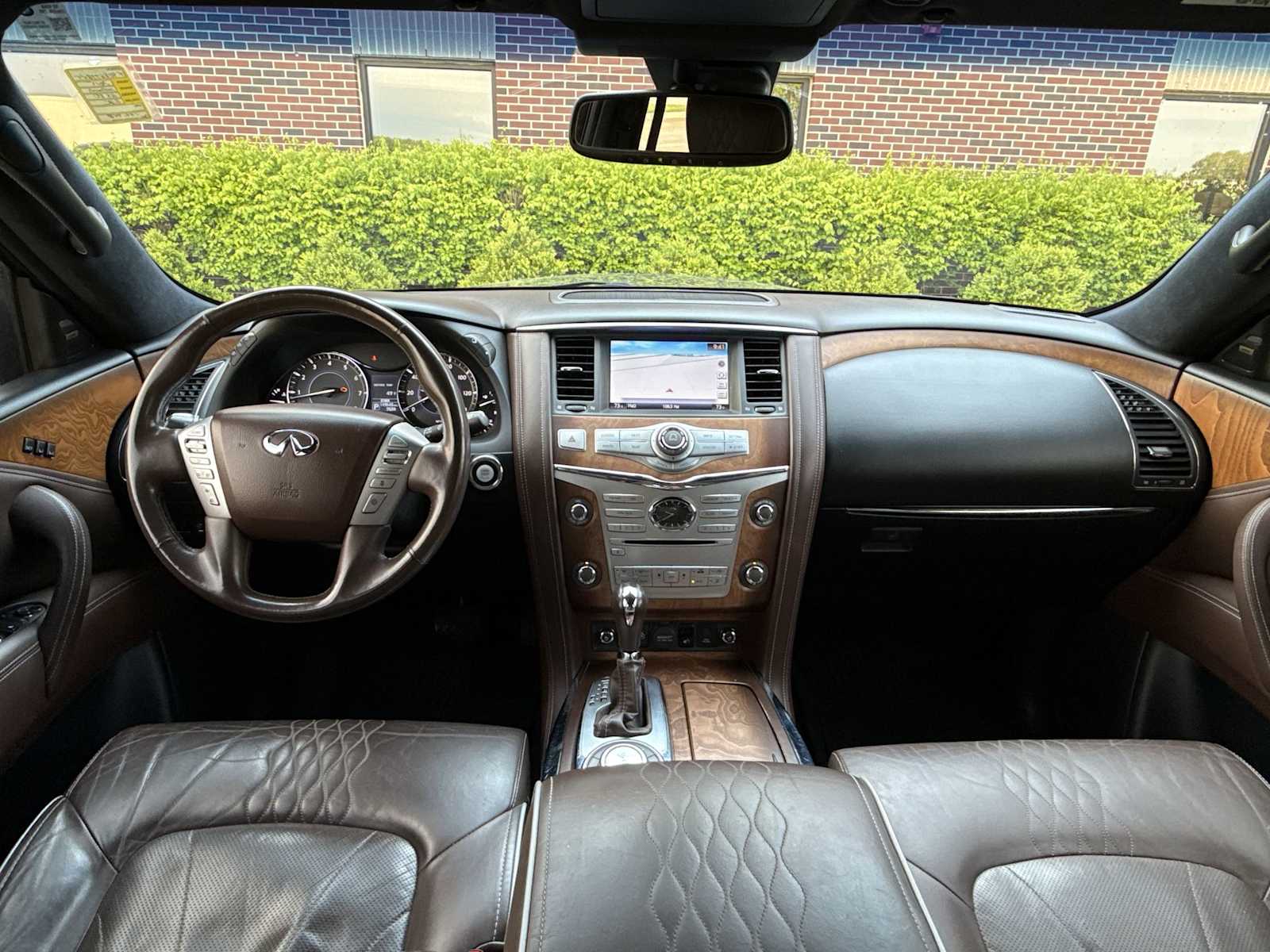 Thumbnail: 2015 INFINITI QX80 - 16