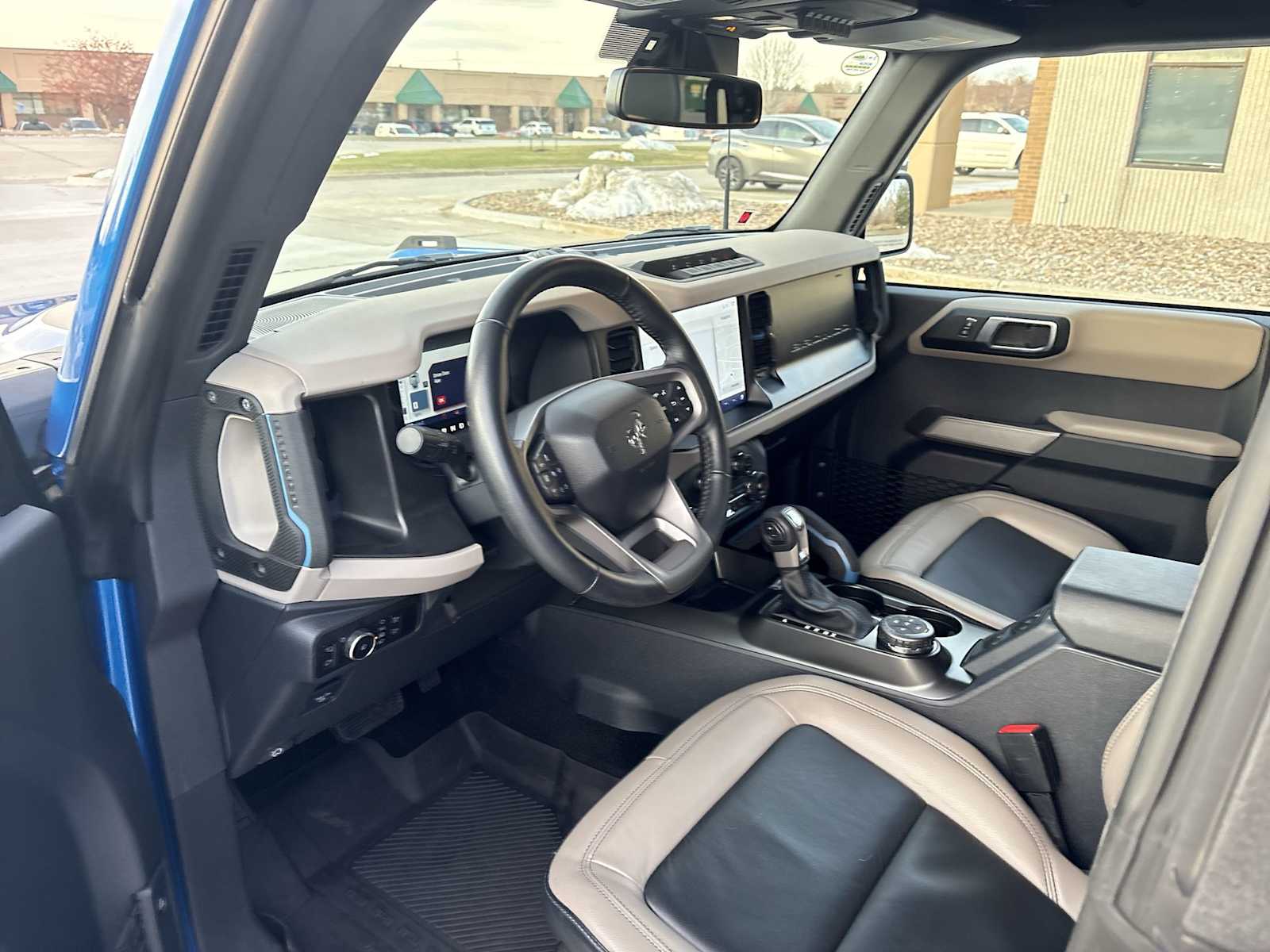 Thumbnail: 2023 Ford Bronco - 10