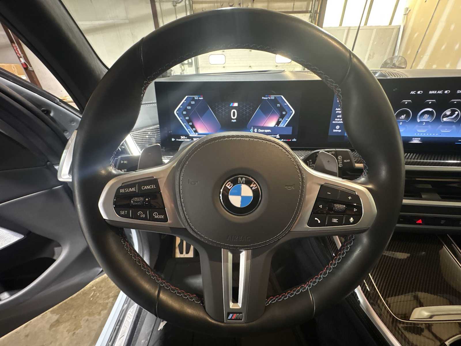 Thumbnail: 2023 BMW X7 - 24