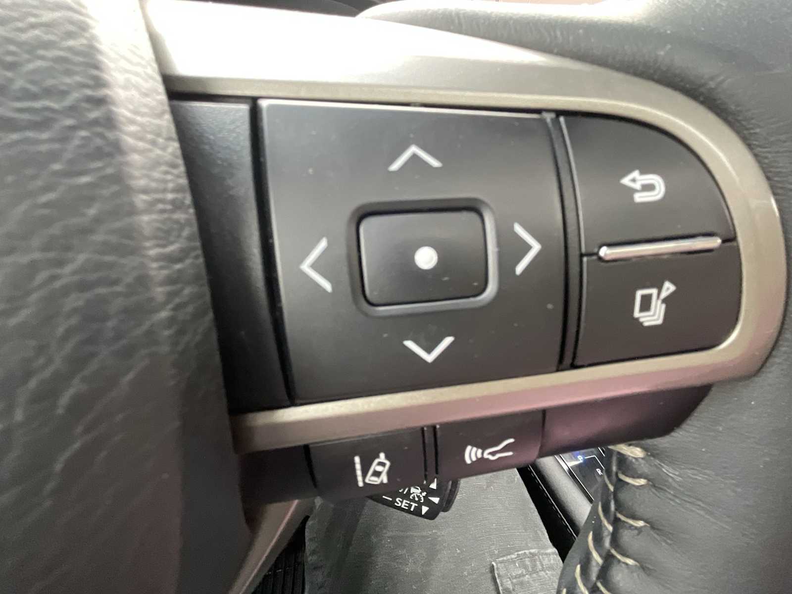 Thumbnail: 2016 Lexus RX - 24