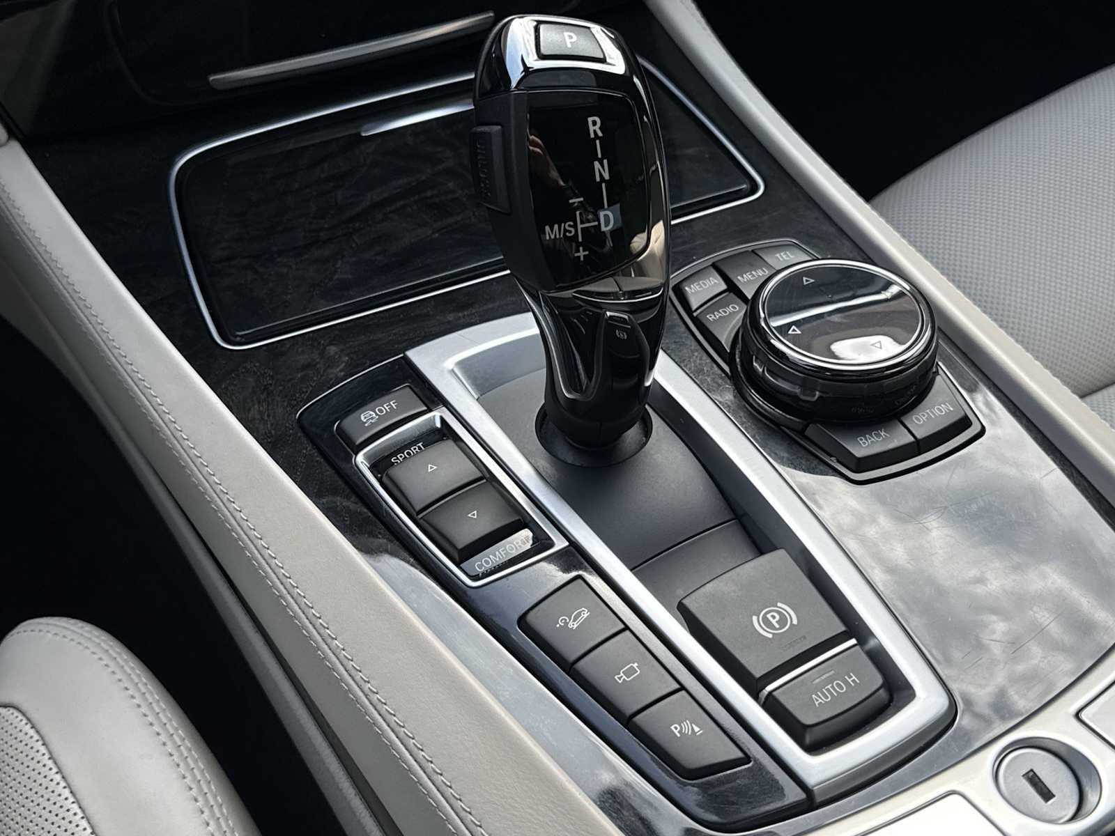 Thumbnail: 2015 BMW 7 Series - 35