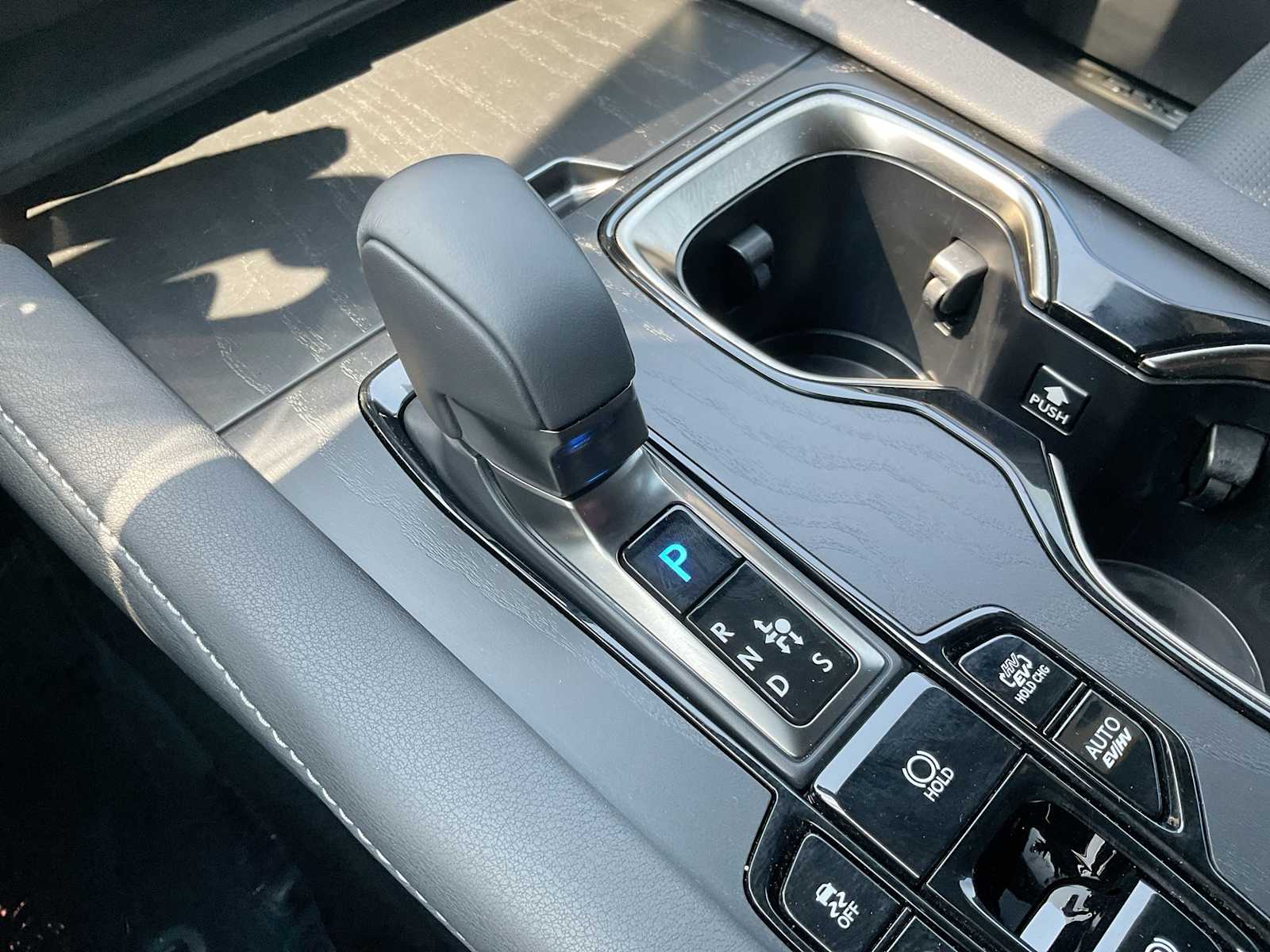 2024 Lexus RX  34