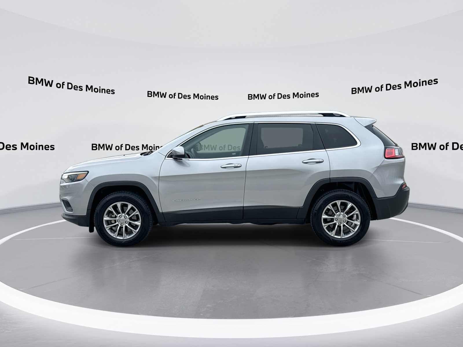 Thumbnail: 2019 Jeep Cherokee - 5