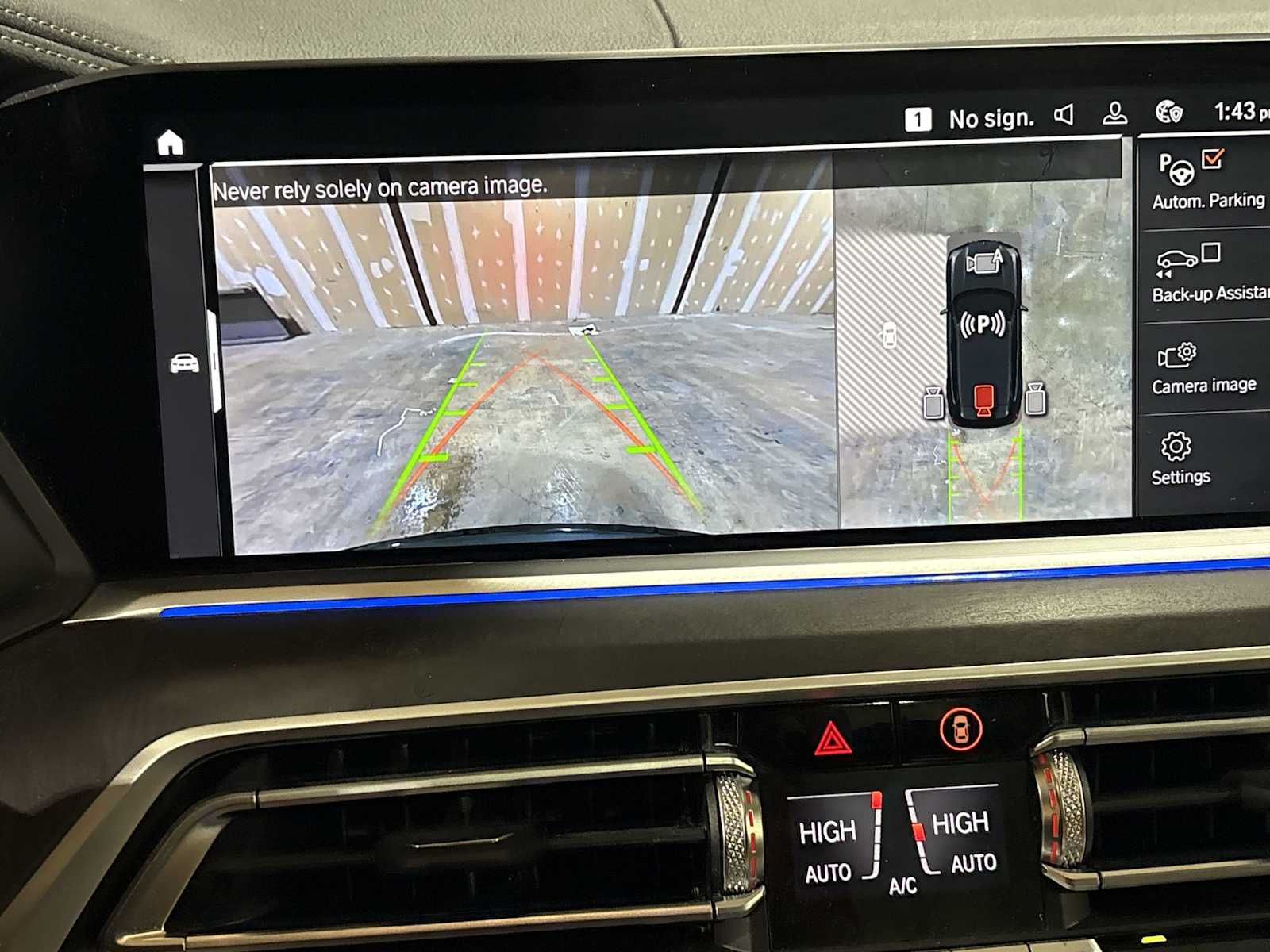 Thumbnail: 2022 BMW X5 - 28