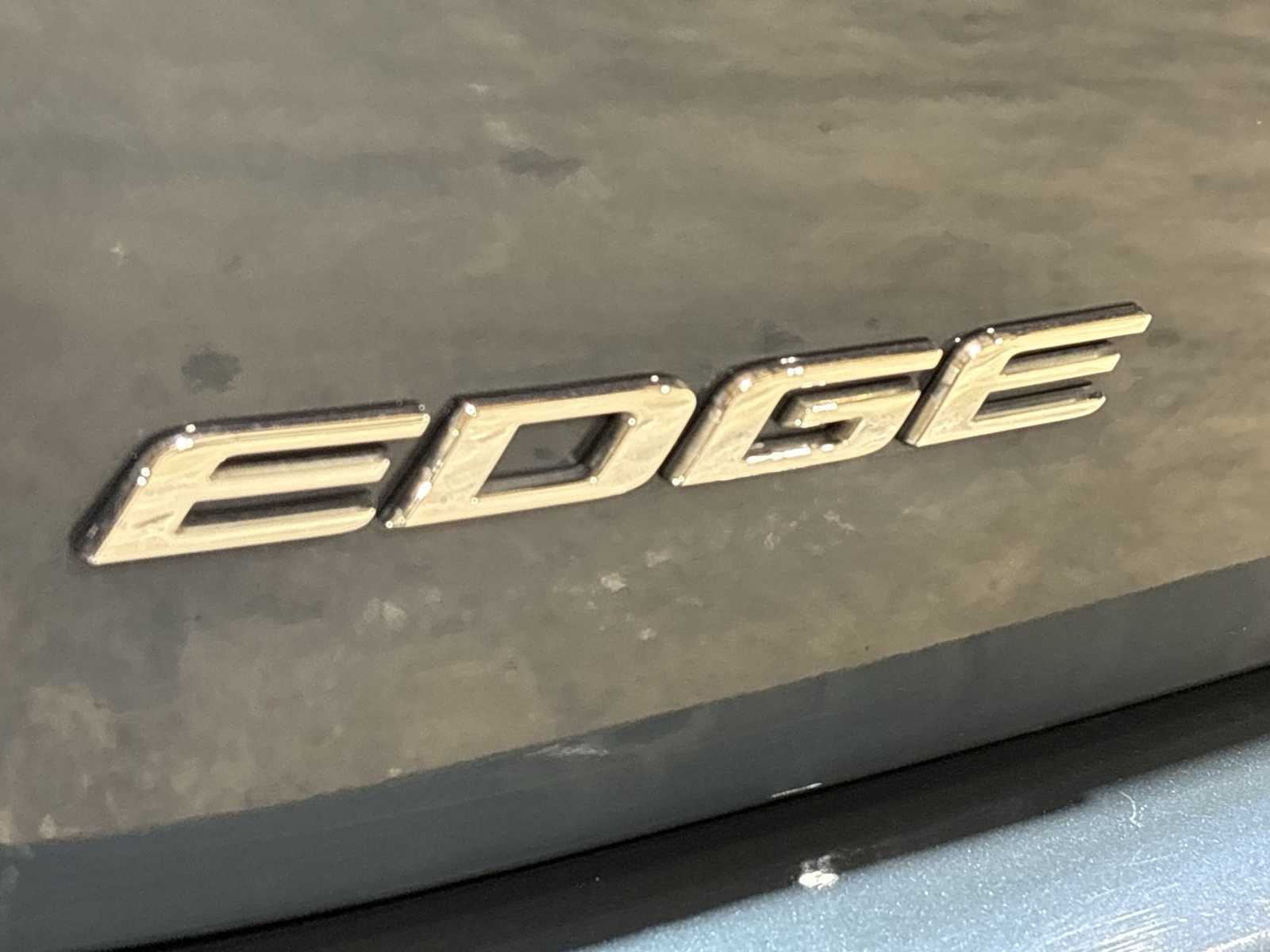 Thumbnail: 2016 Ford Edge - 12