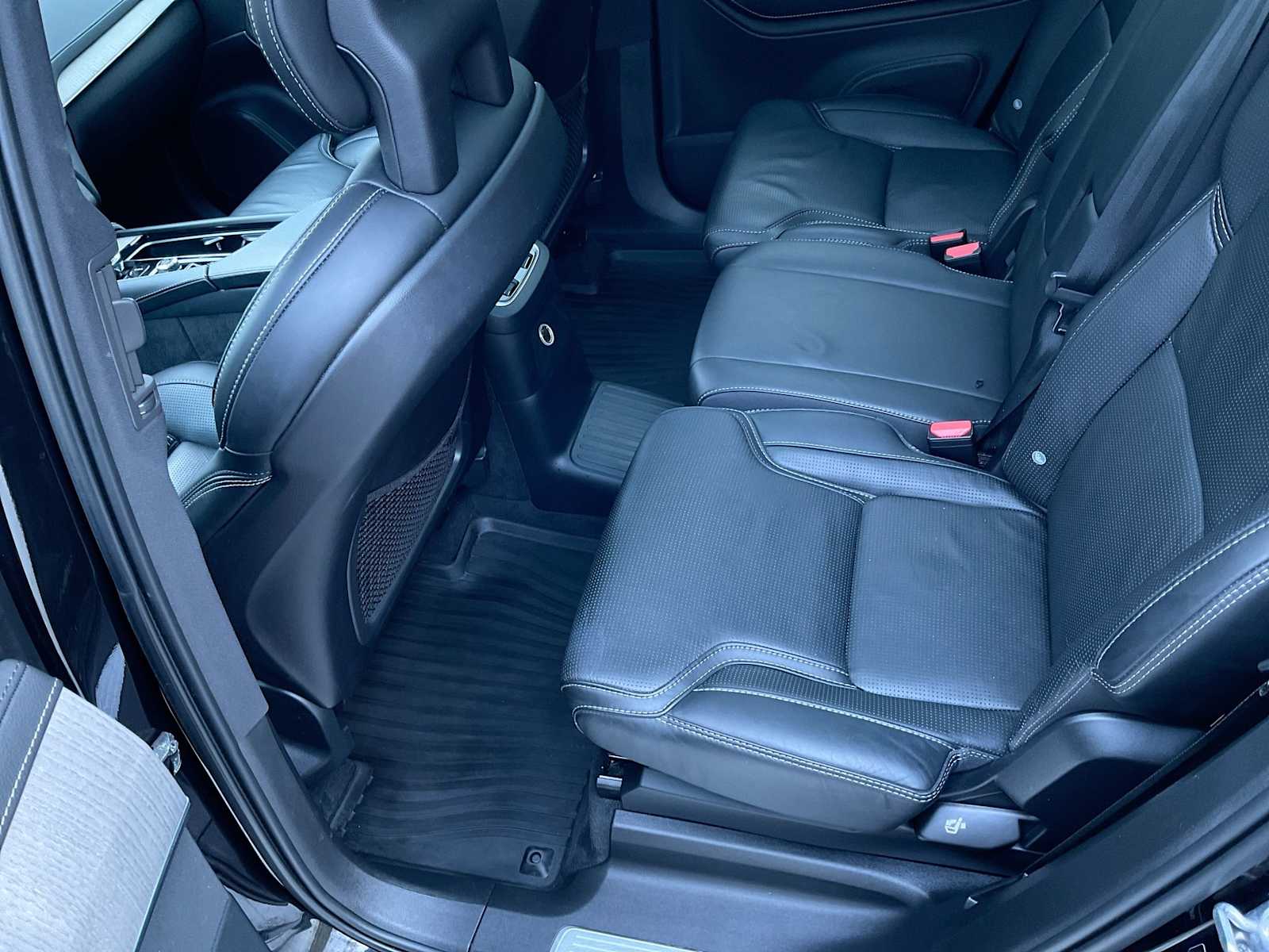 Thumbnail: 2020 Volvo XC90 - 12