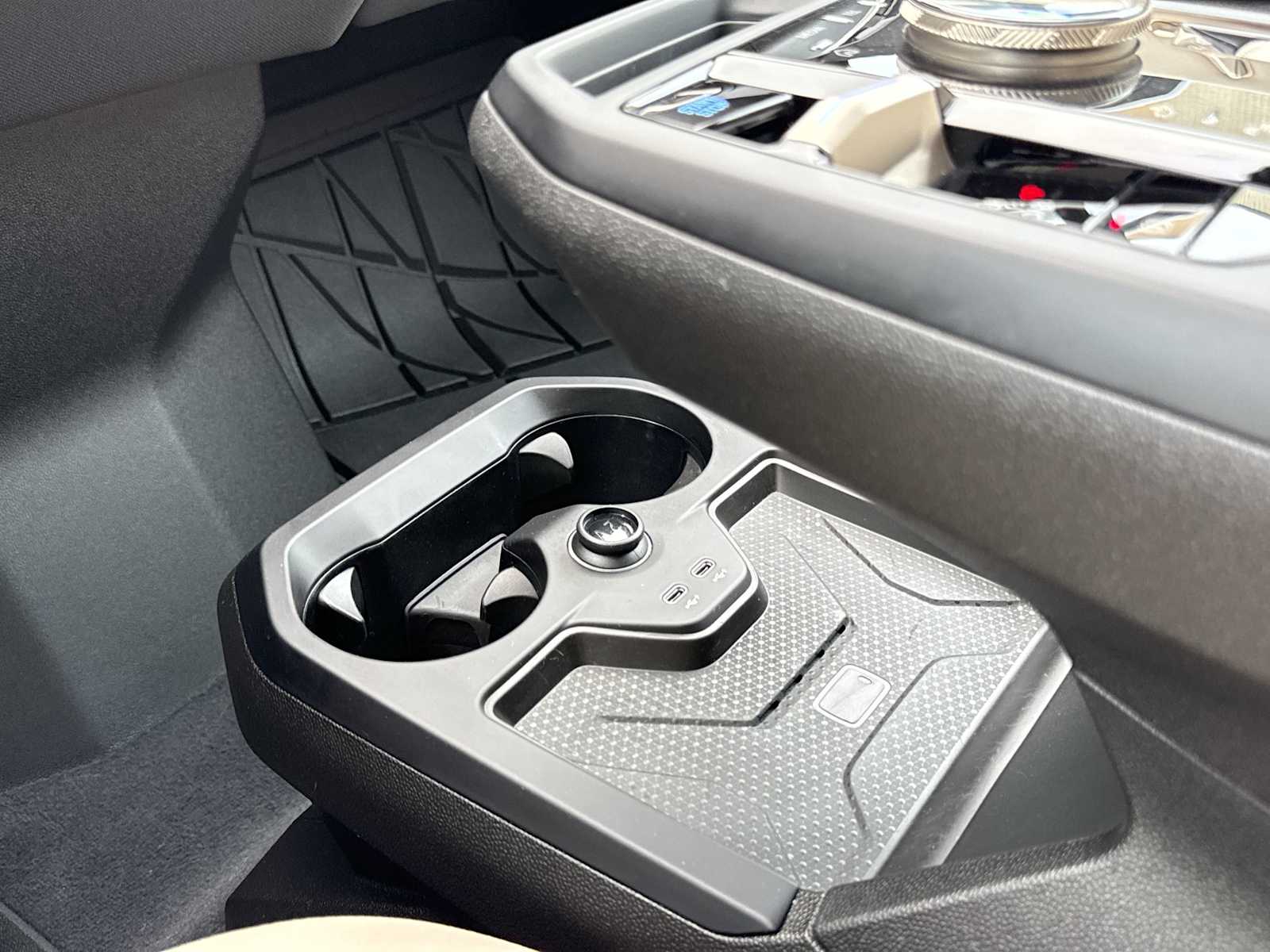2024 BMW iX Base - Photo 33