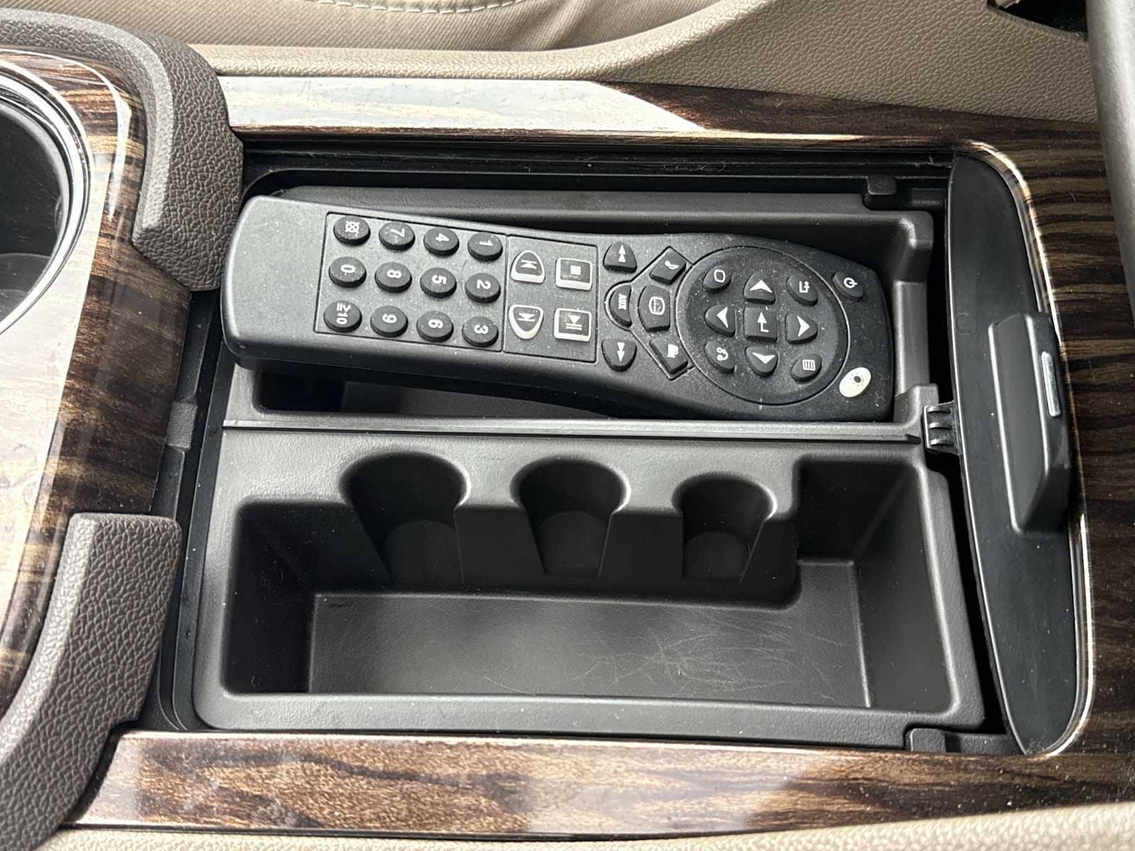 Thumbnail: 2013 GMC Acadia - 44