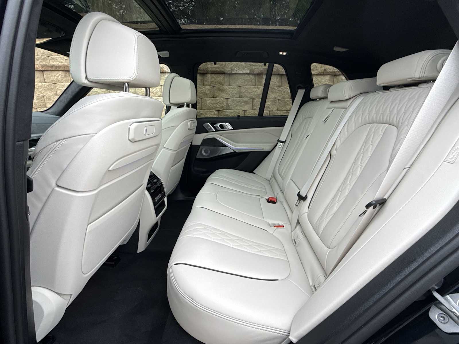 Thumbnail: 2026 BMW X5 - 21