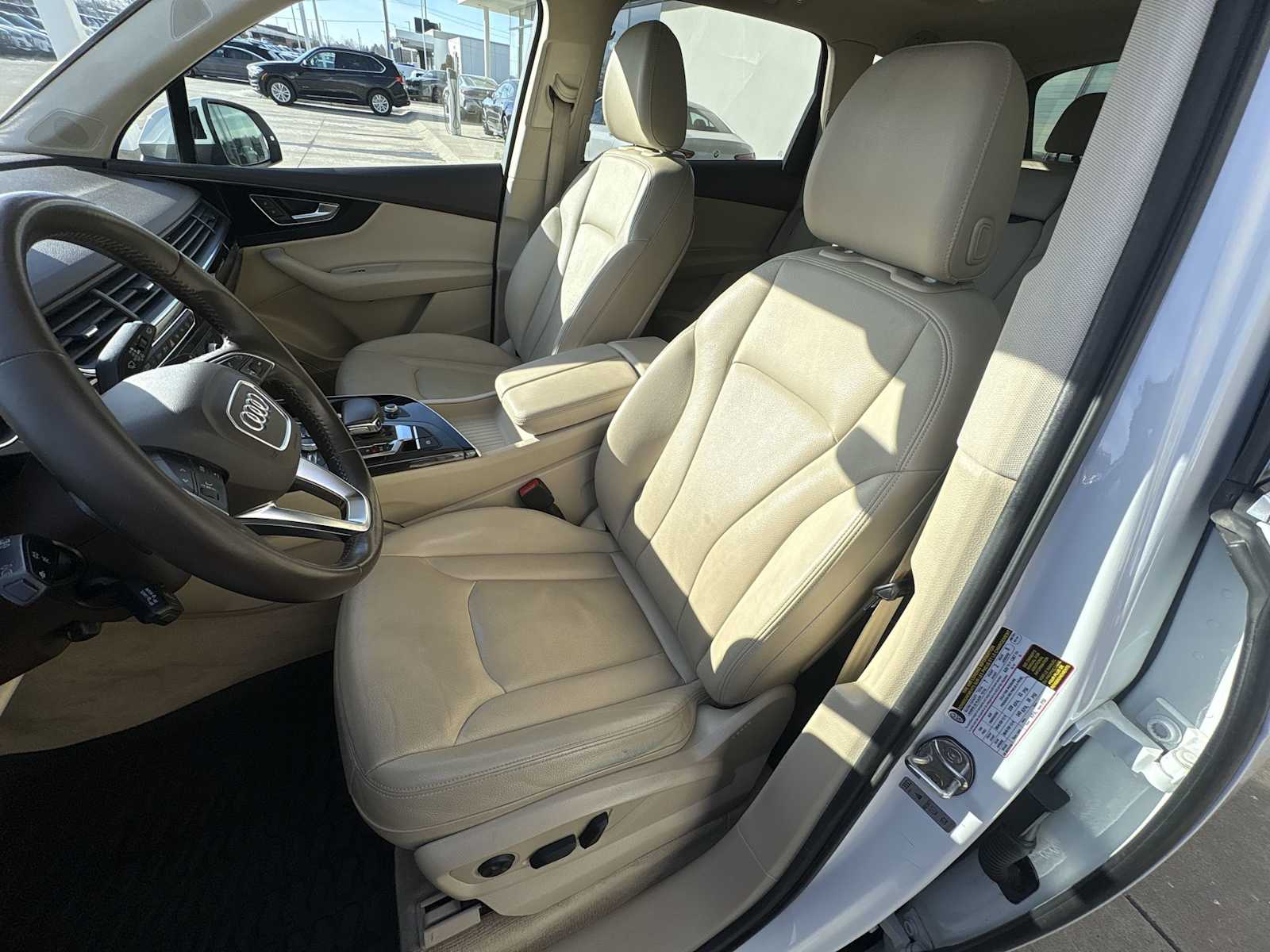 Thumbnail: 2019 Audi Q7 - 16