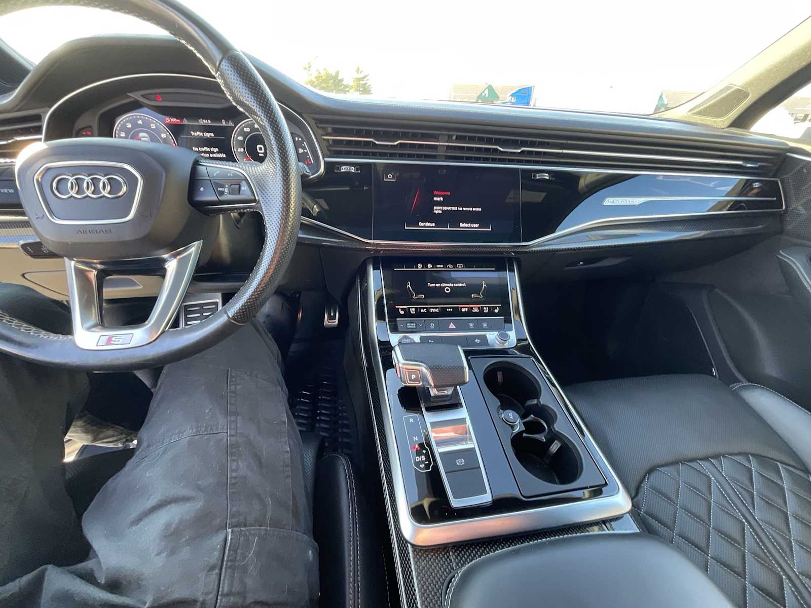 Thumbnail: 2021 Audi SQ7 - 27