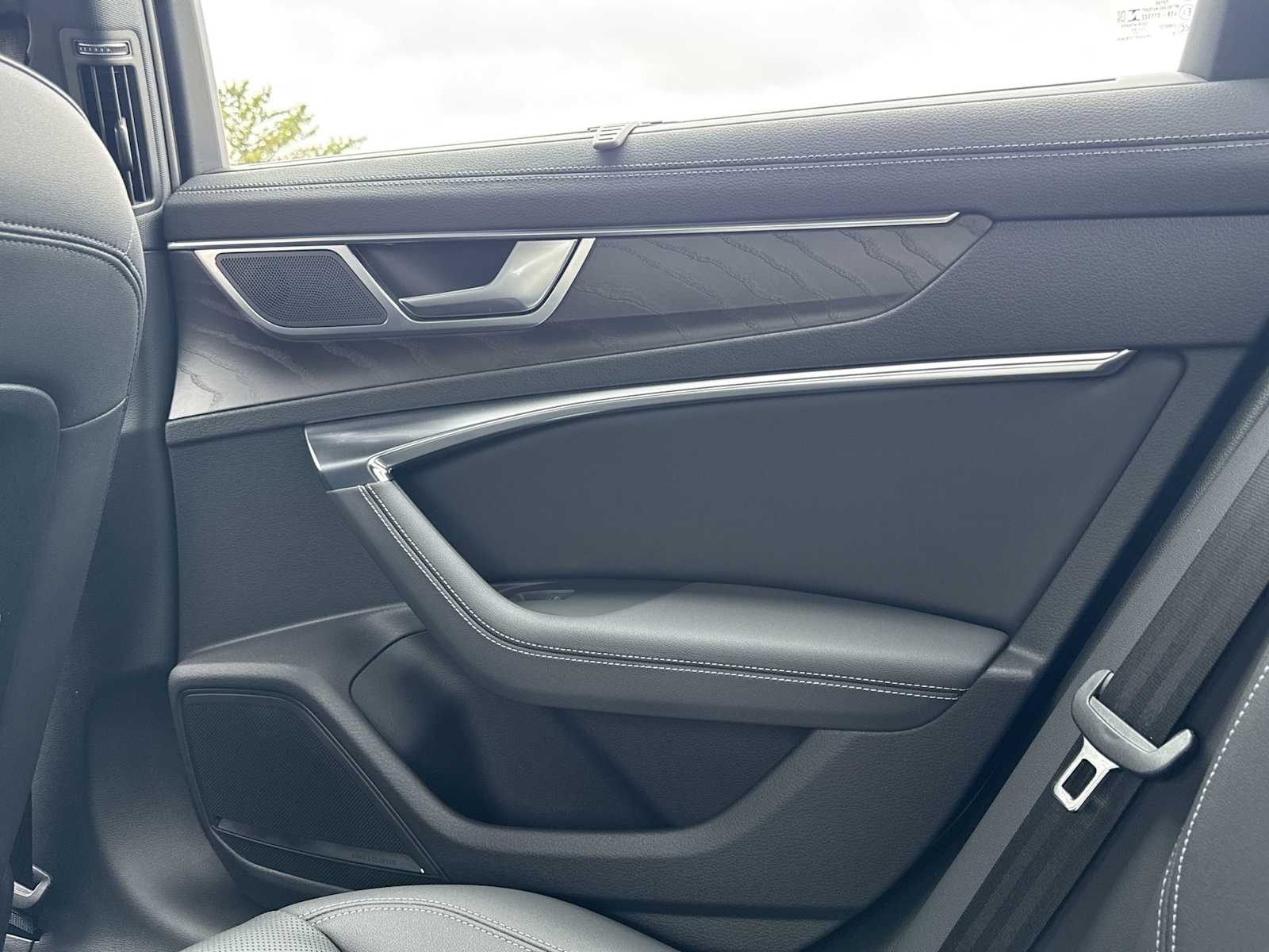 Thumbnail: 2022 Audi A6 - 41