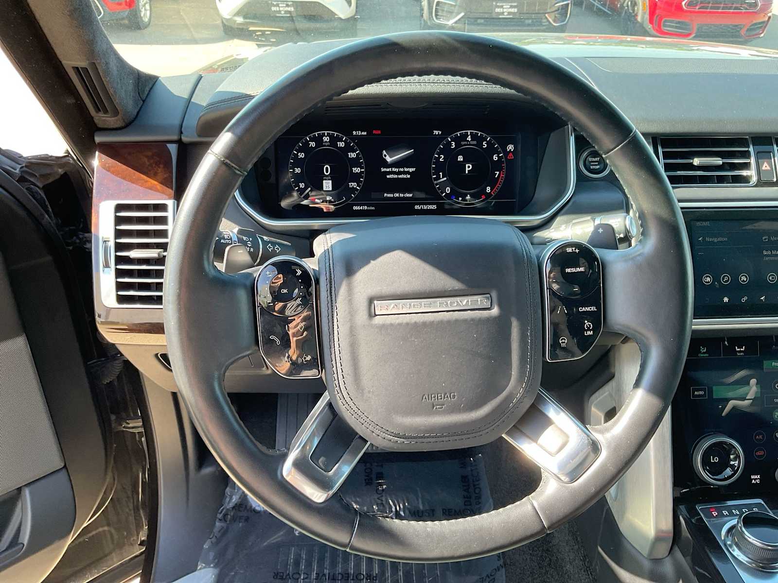 Thumbnail: 2019 Land Rover Range Rover - 25