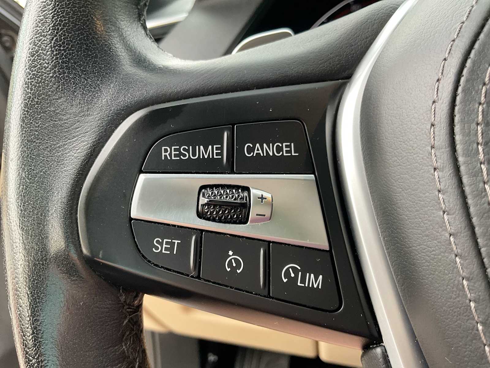 Thumbnail: 2022 BMW X5 - 25