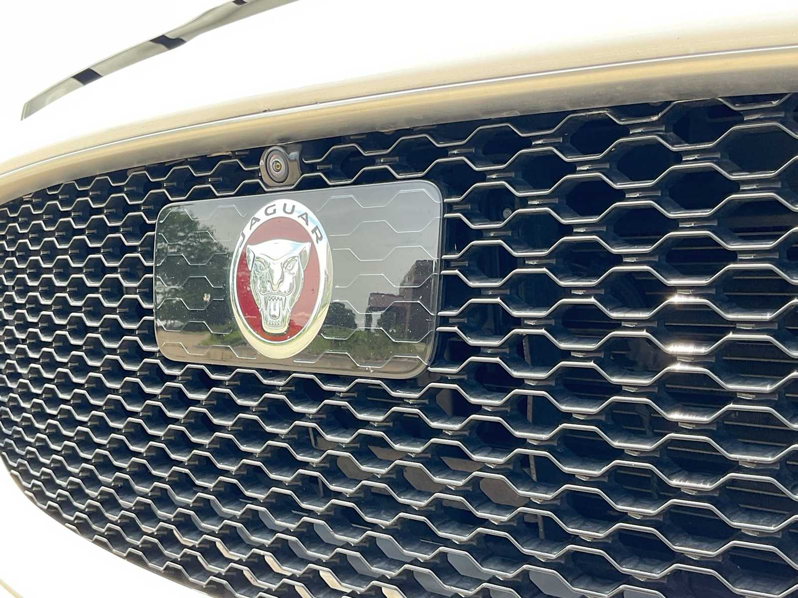 Thumbnail: 2017 Jaguar F-Pace - 11