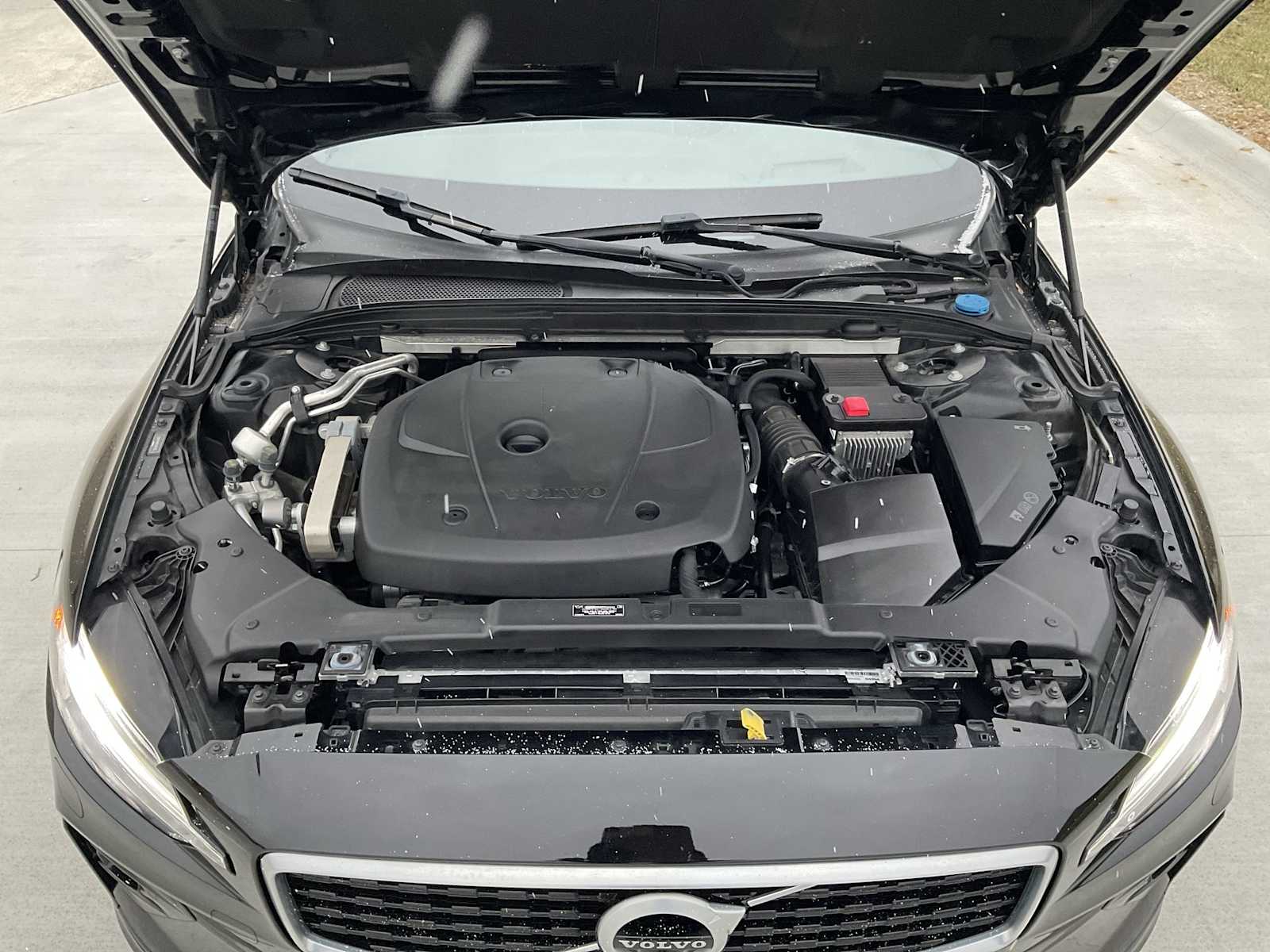 Thumbnail: 2020 Volvo S60 - 18