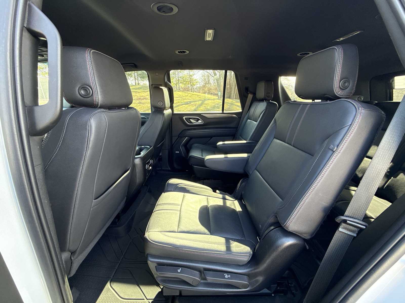 Thumbnail: 2022 Chevrolet Tahoe - 20