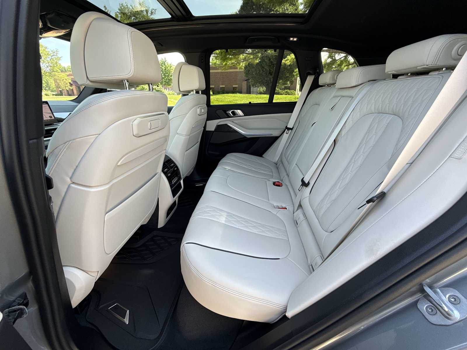 Thumbnail: 2026 BMW X5 - 21