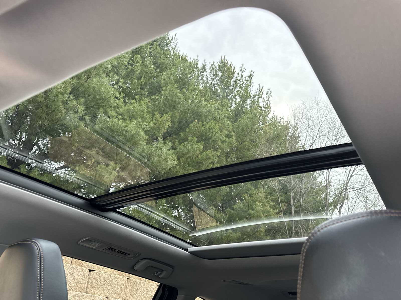 Thumbnail: 2018 Toyota Highlander - 20