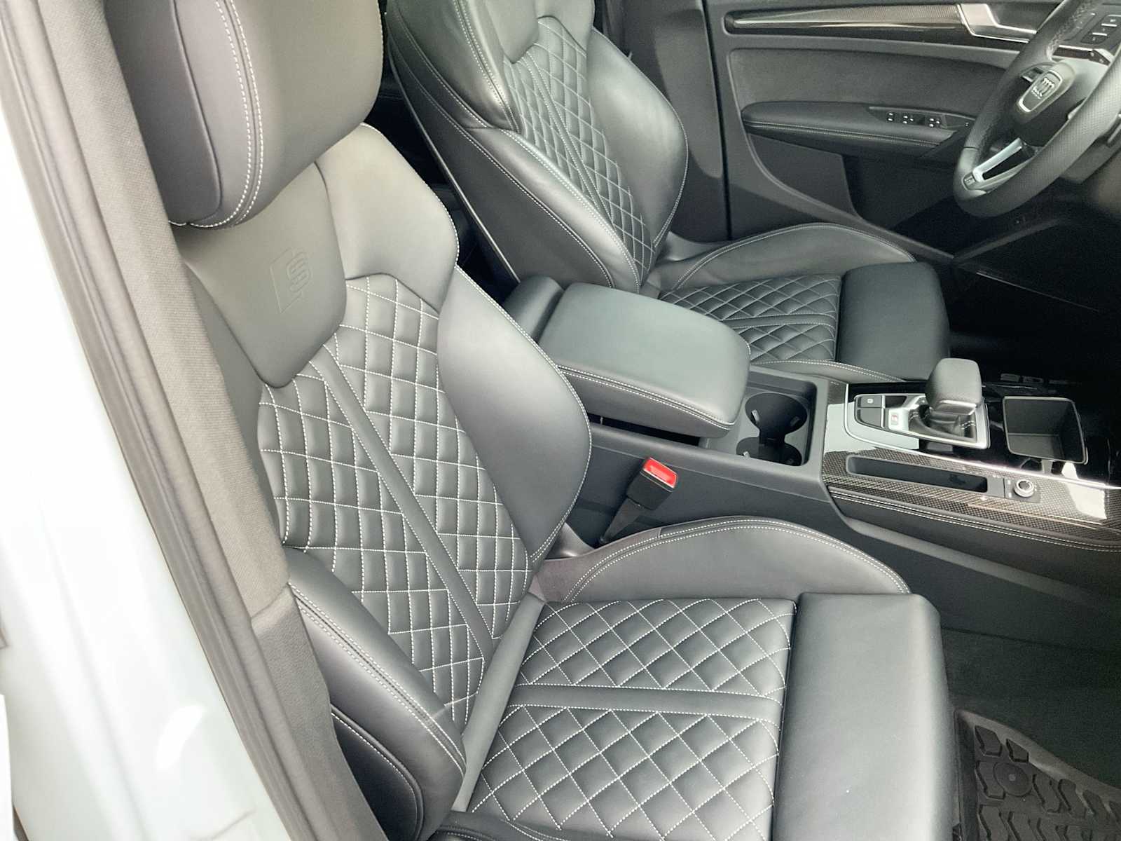 Thumbnail: 2024 Audi SQ5 - 23