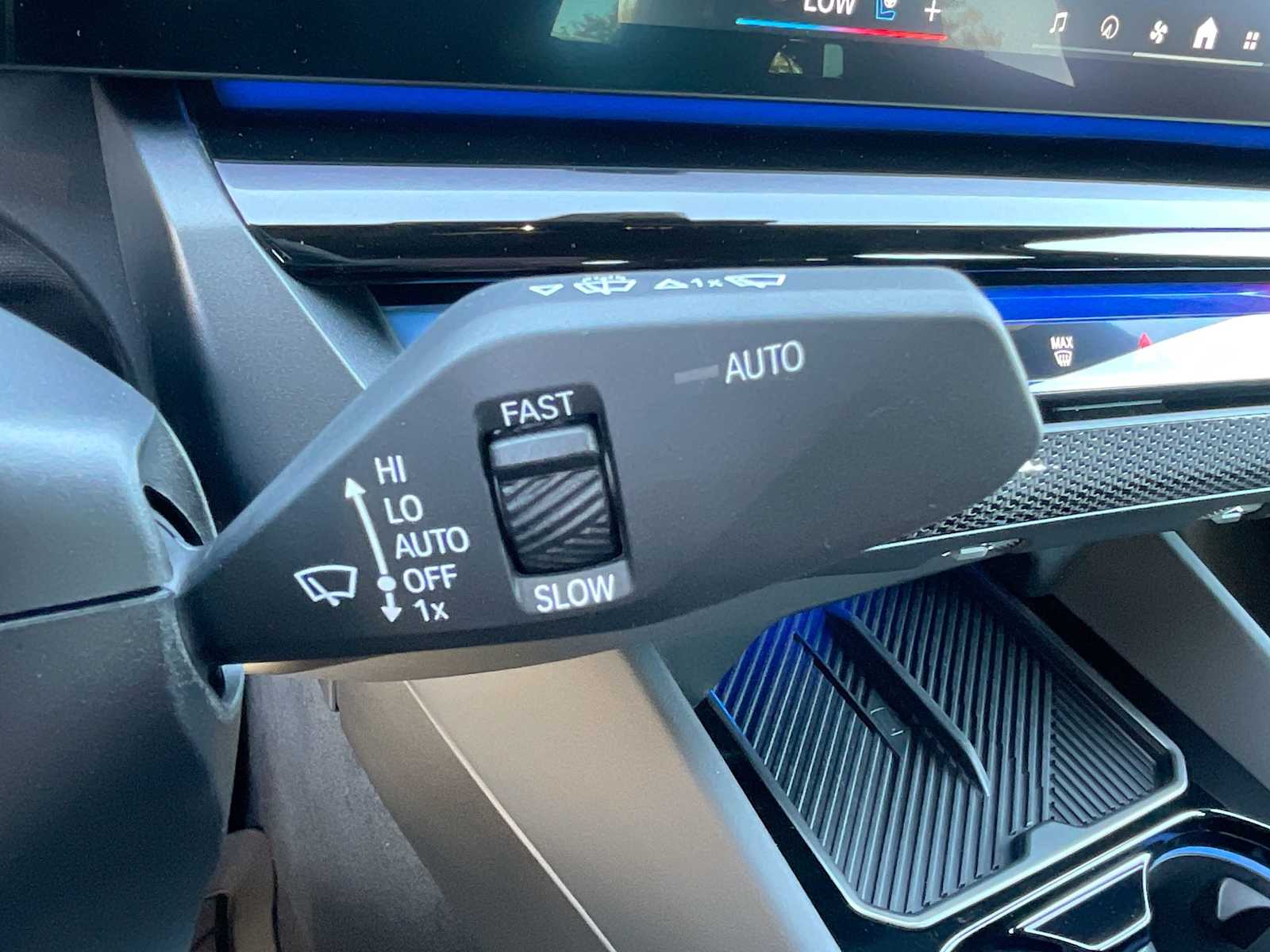 Thumbnail: 2025 BMW M5 - 26