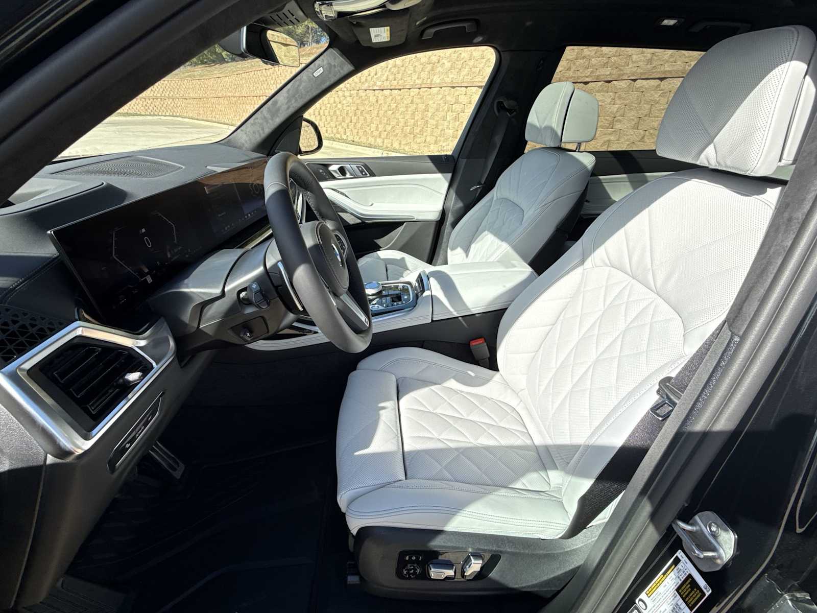 2026 BMW X7 40i - Photo 10