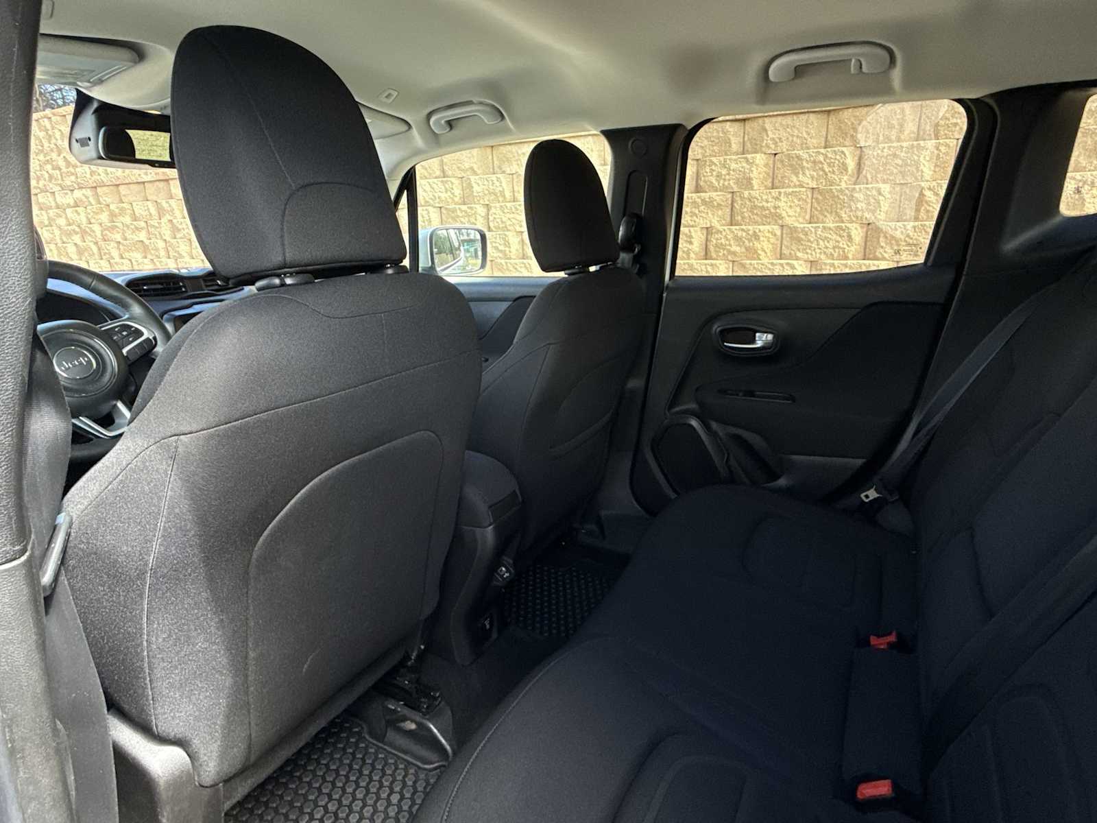 Thumbnail: 2019 Jeep Renegade - 19