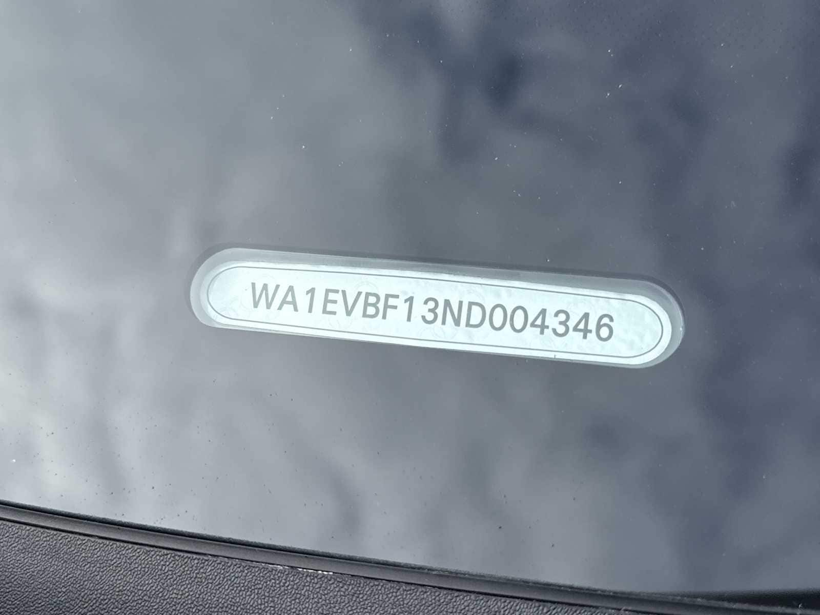 Thumbnail: 2022 Audi Q8 - 40